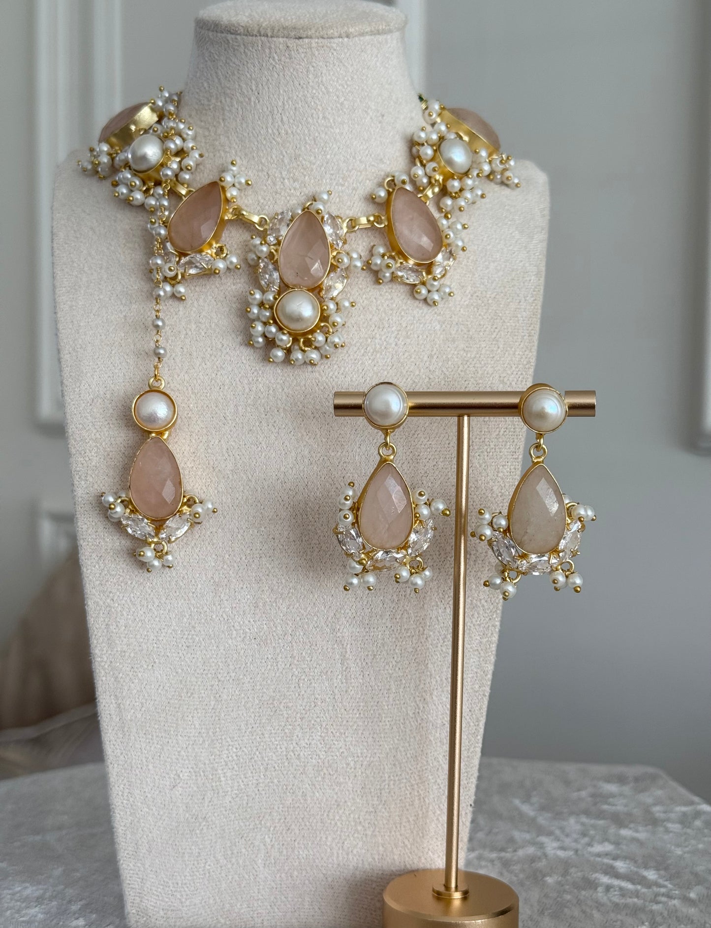 Ava rose quartz necklace set