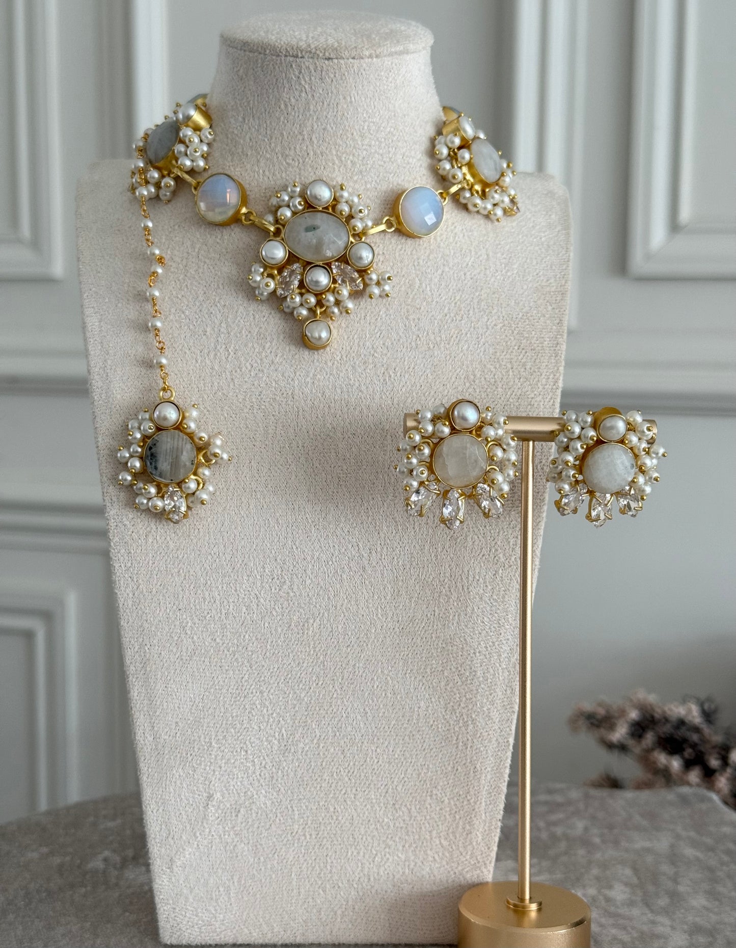 Ayzel grey necklace set