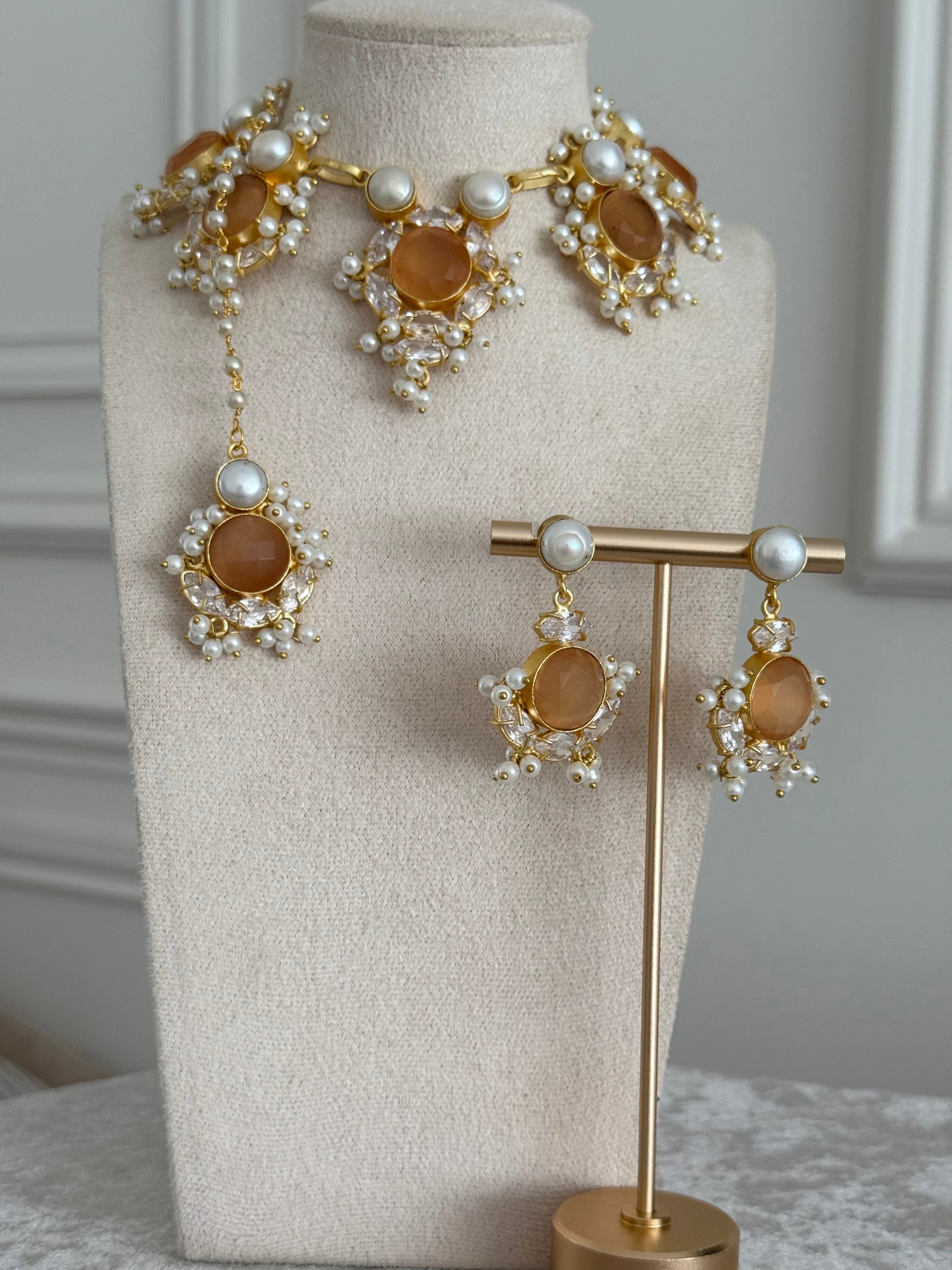 Esha orange necklace set