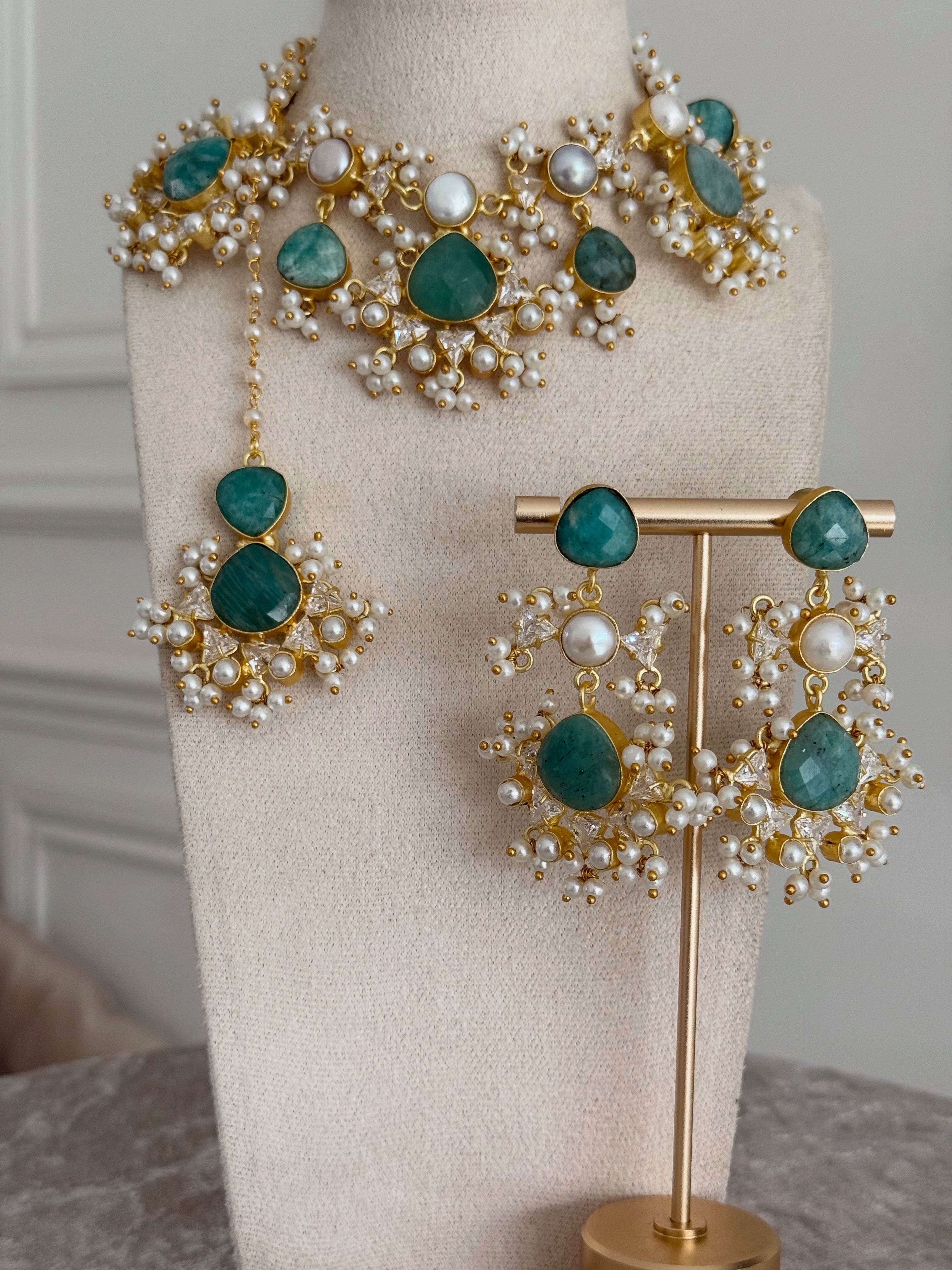 Habibty blue necklace set