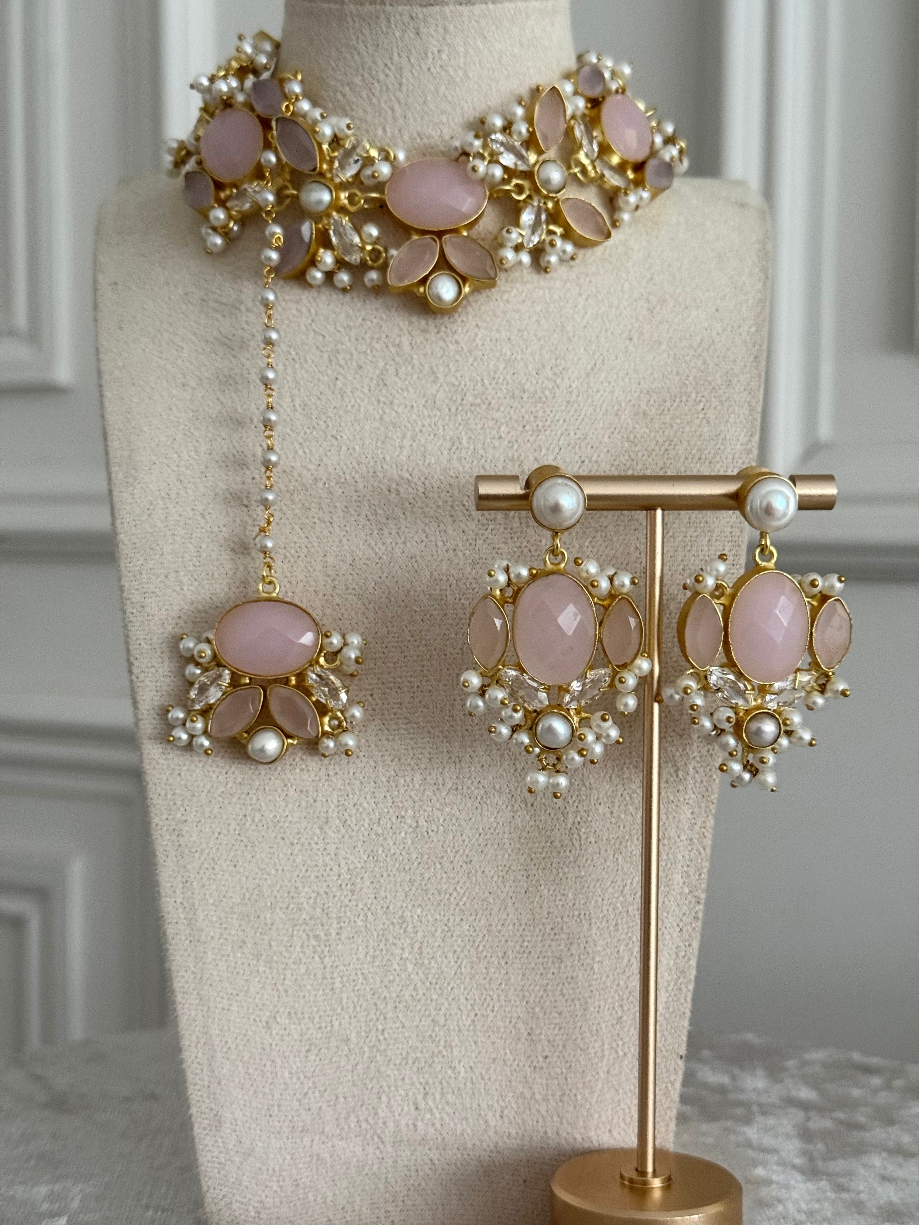 Enas pink necklace set