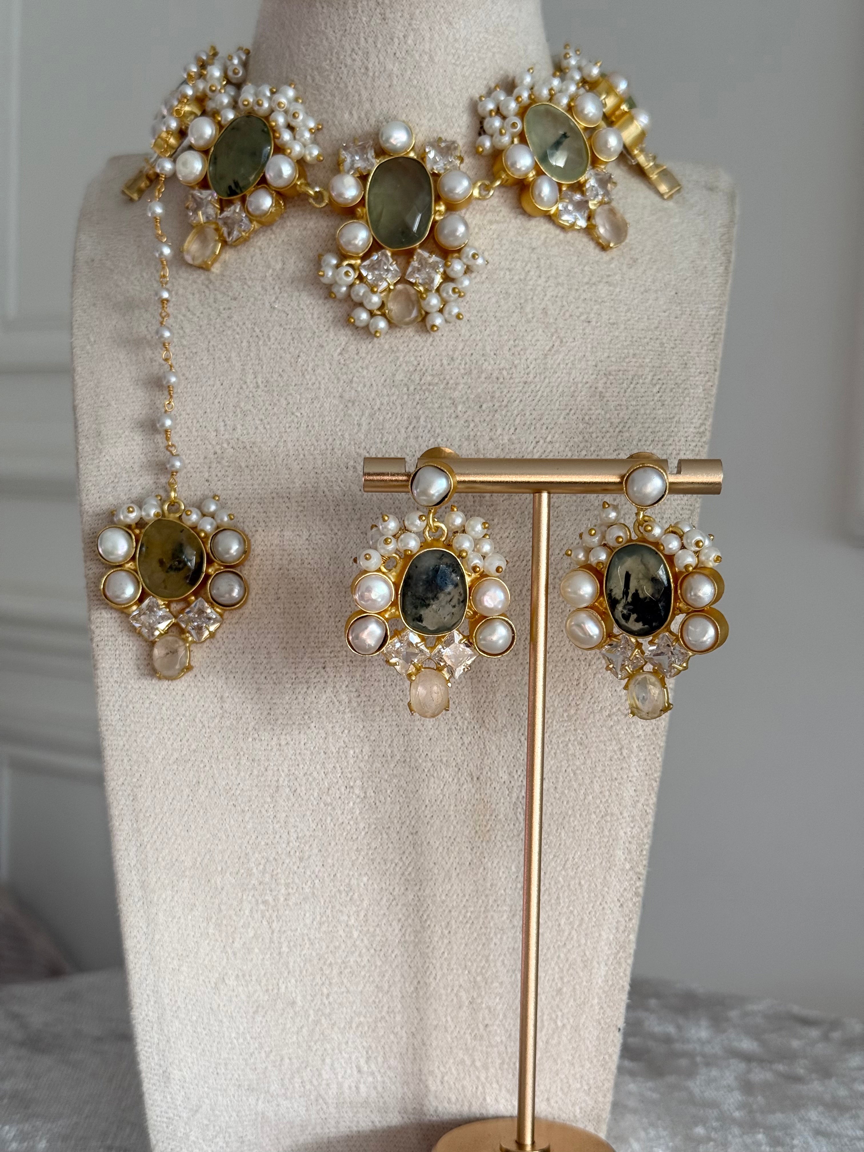 Aziza prehnite necklace set