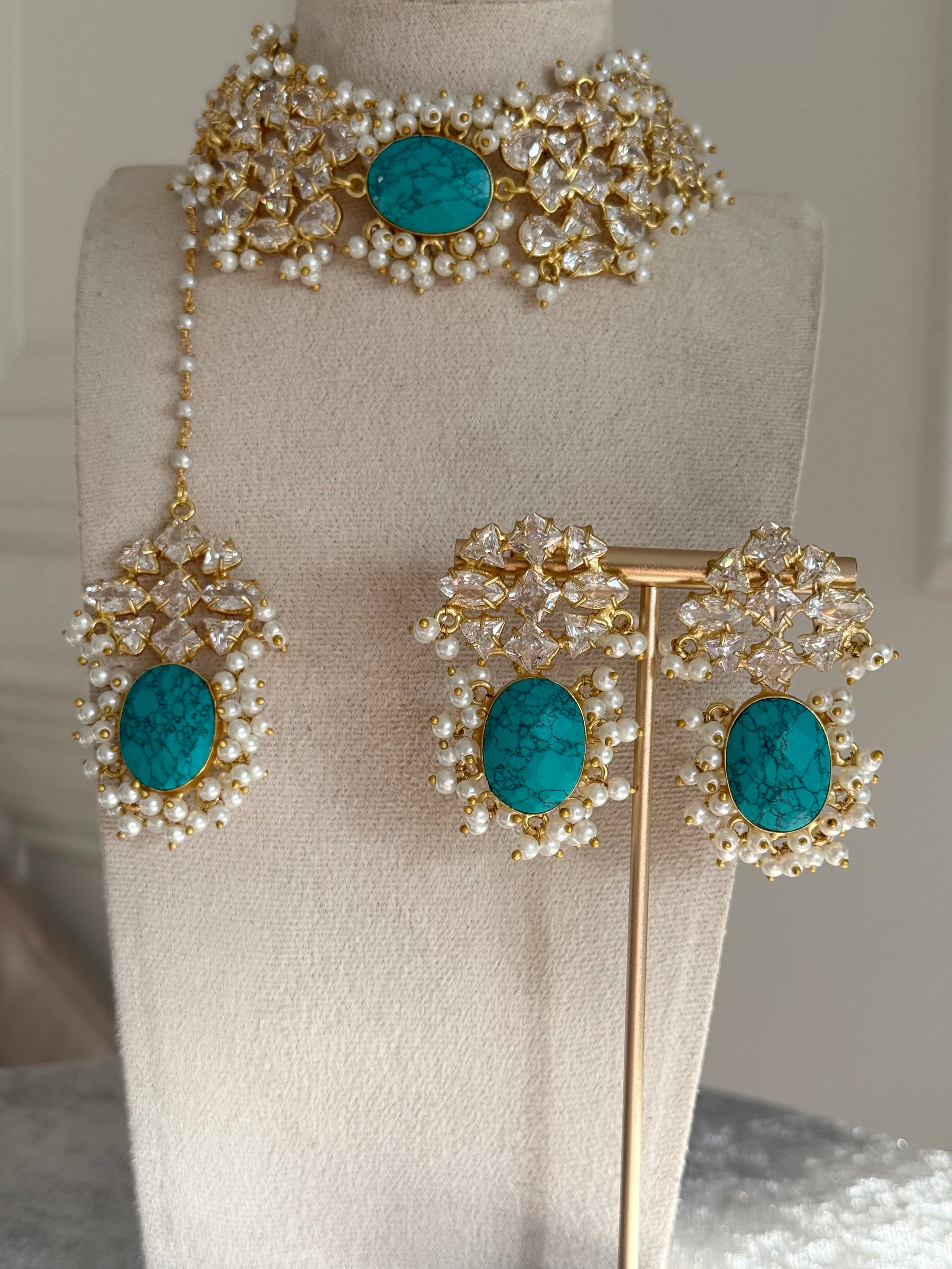 Luna turquoise choker set