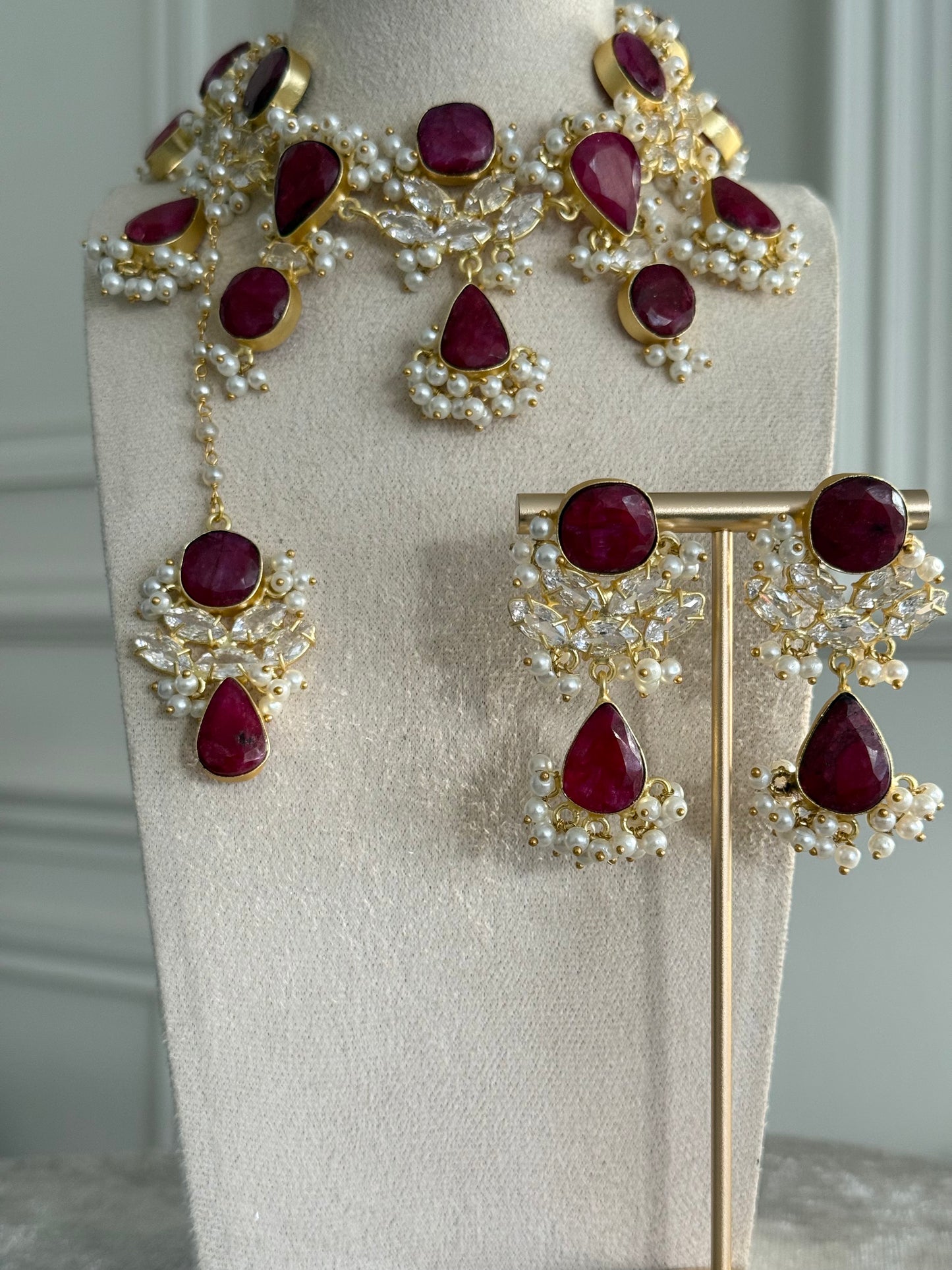 Hayati Ruby Necklace Set
