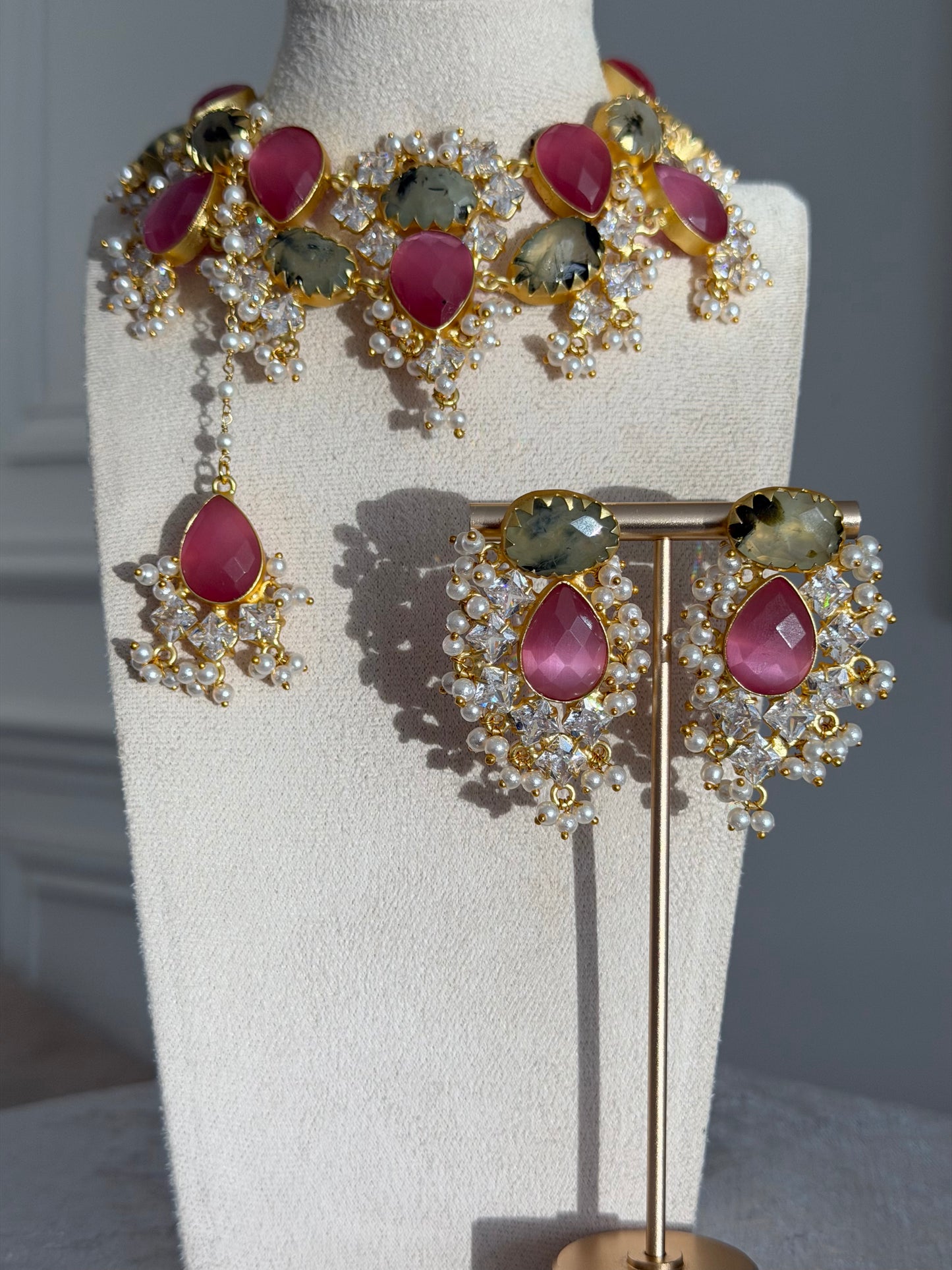 Fasha Prehnite & Pink Necklace Set