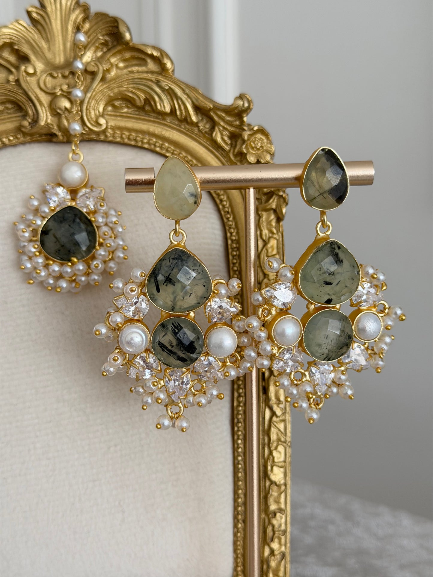 Zayra Prehnite Tikka Set