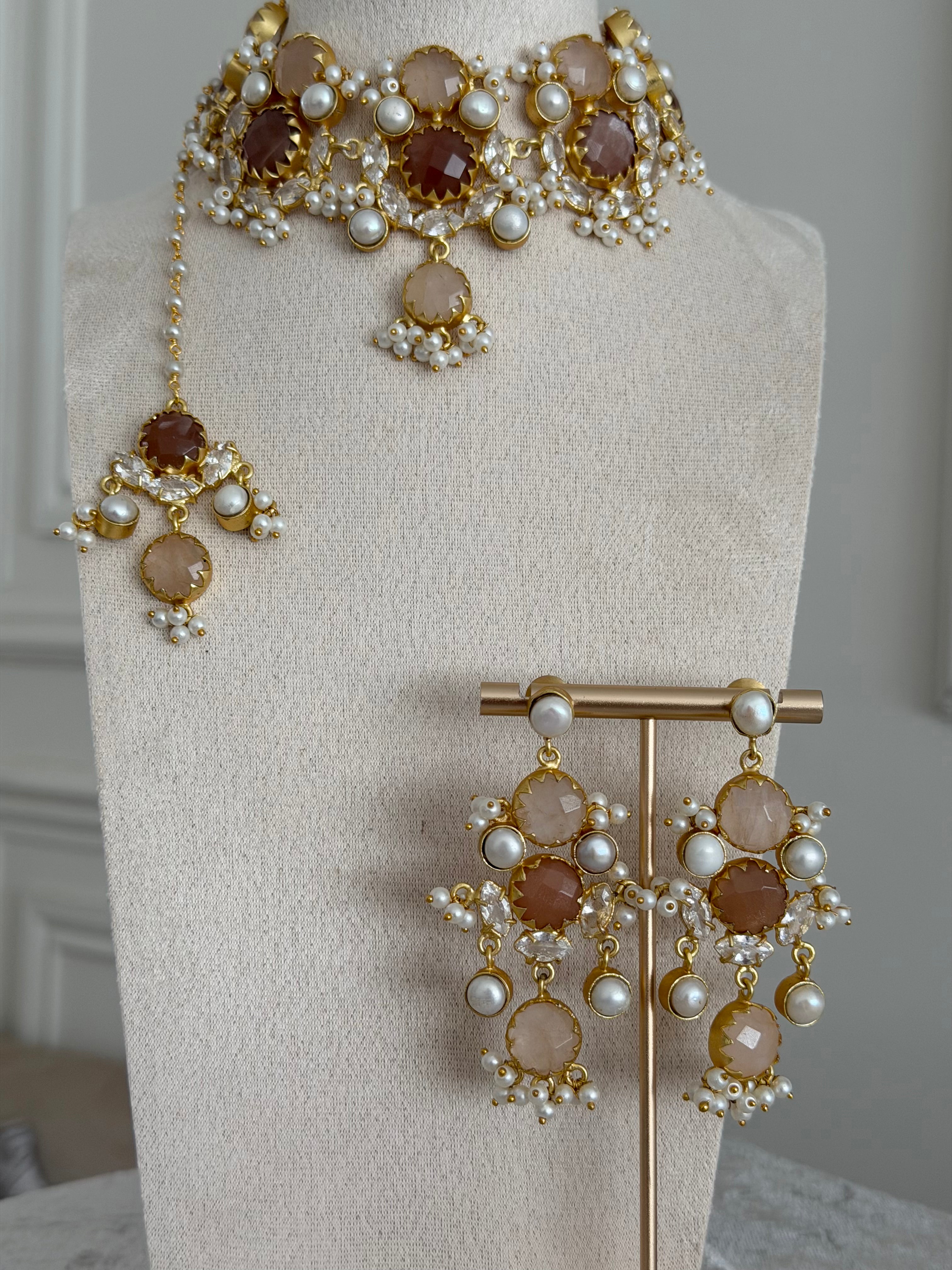 Maira Brown & Rose Quartz Choker Set