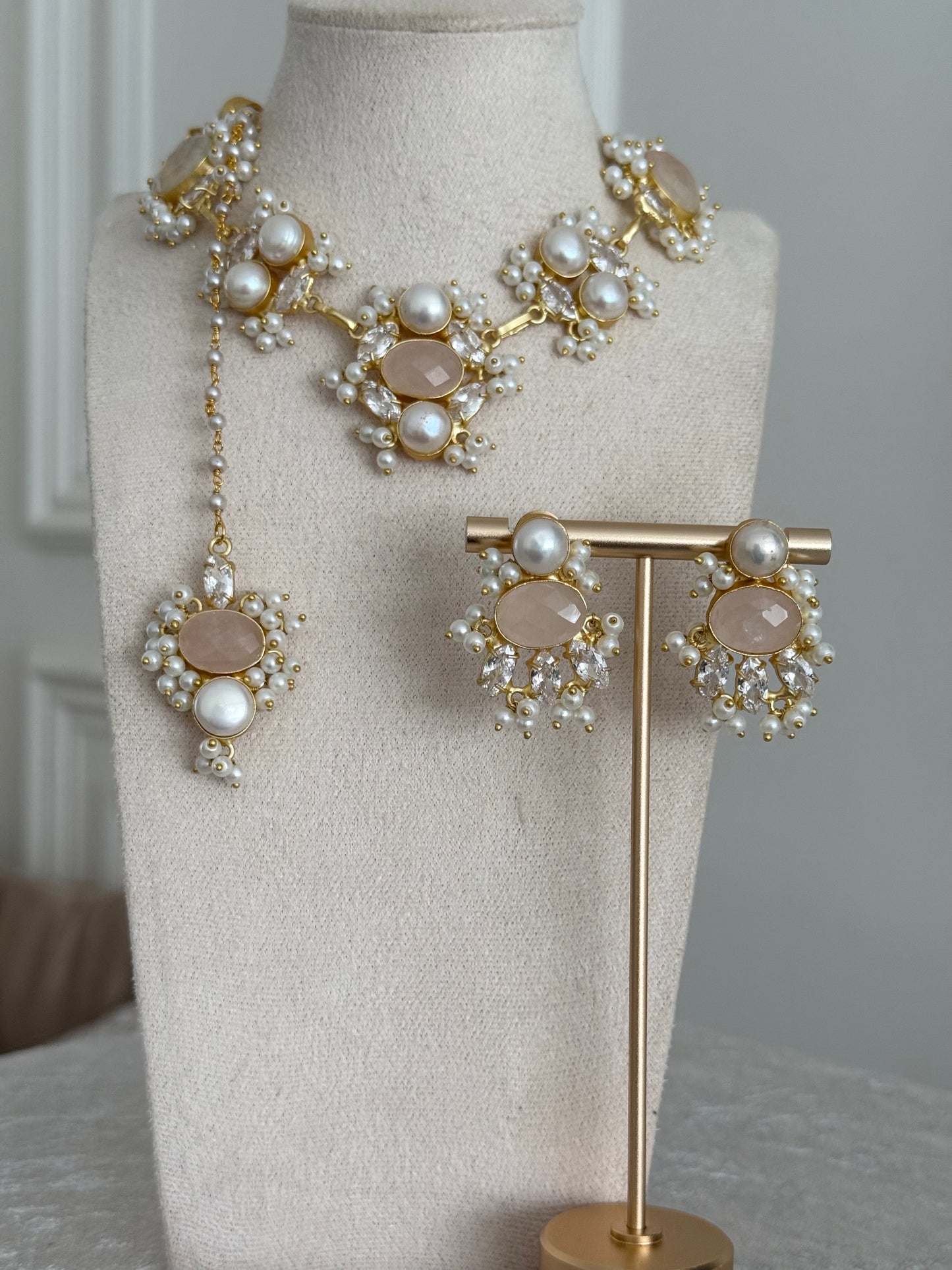 Safa Rose Quartz Necklace Set