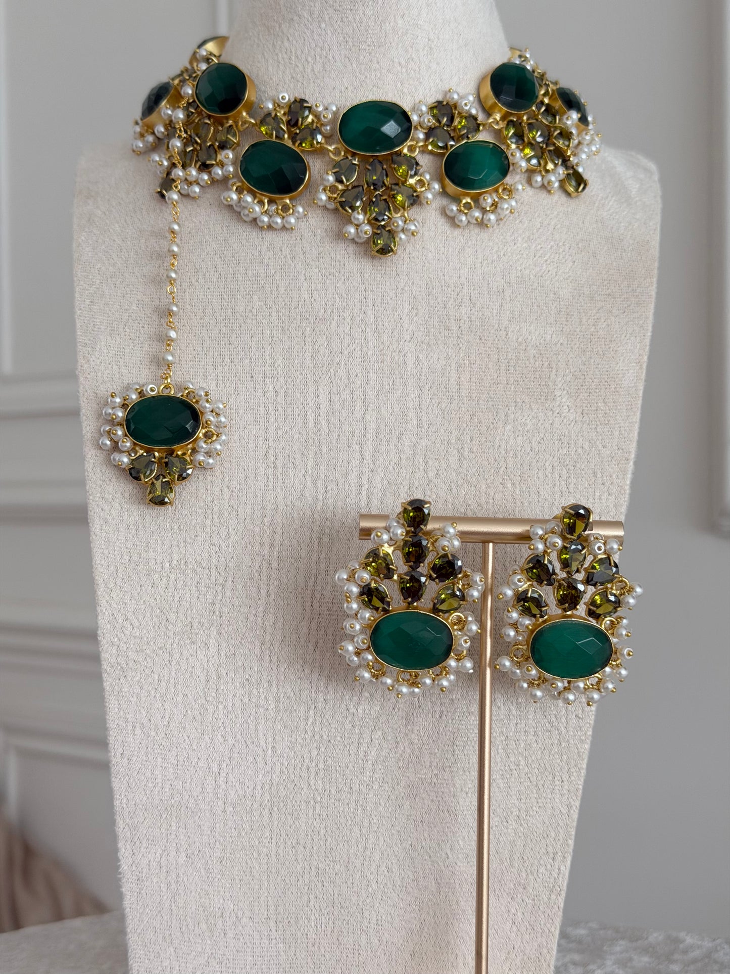Nayel Green Necklace Set