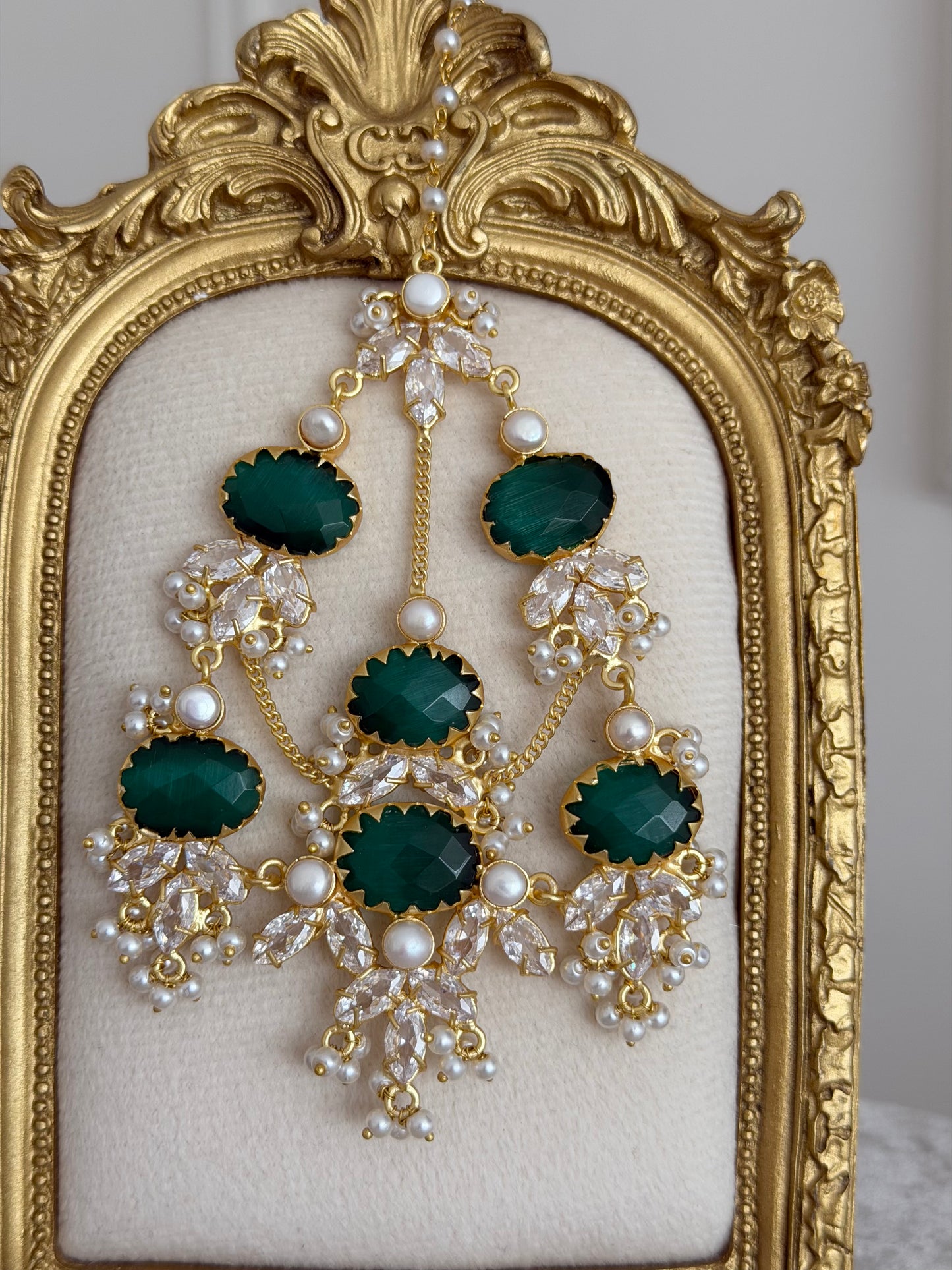 Raisa Green Jhumar