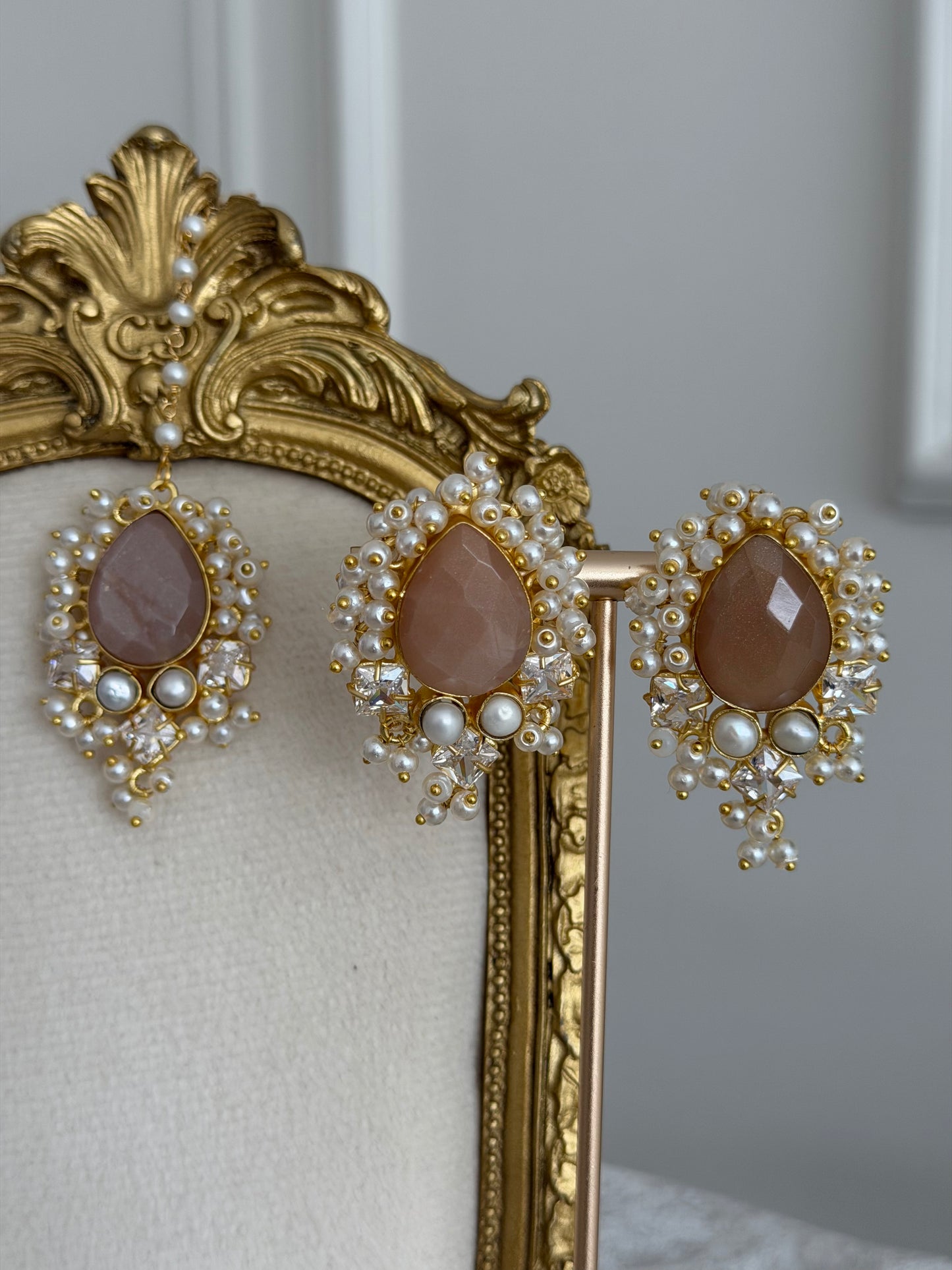 Ariyya Brown Tikka Set