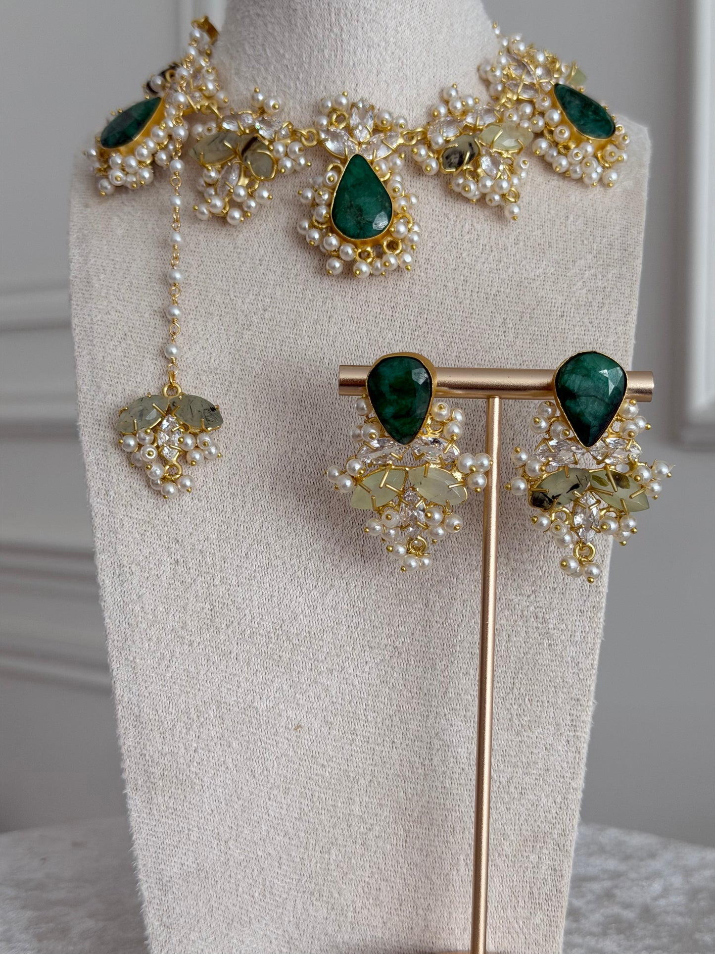 Laila Green Necklace Set