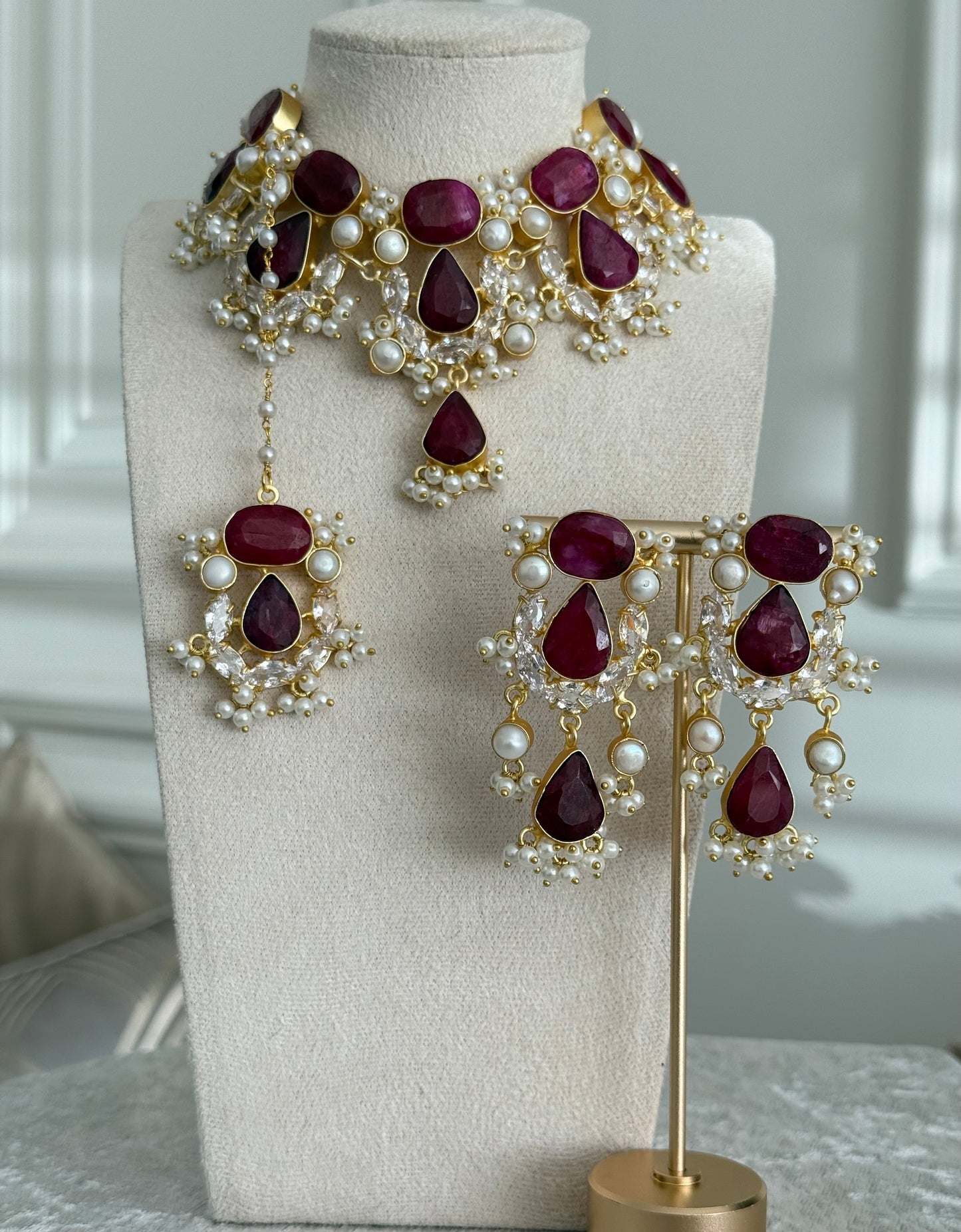 Noor ruby choker set