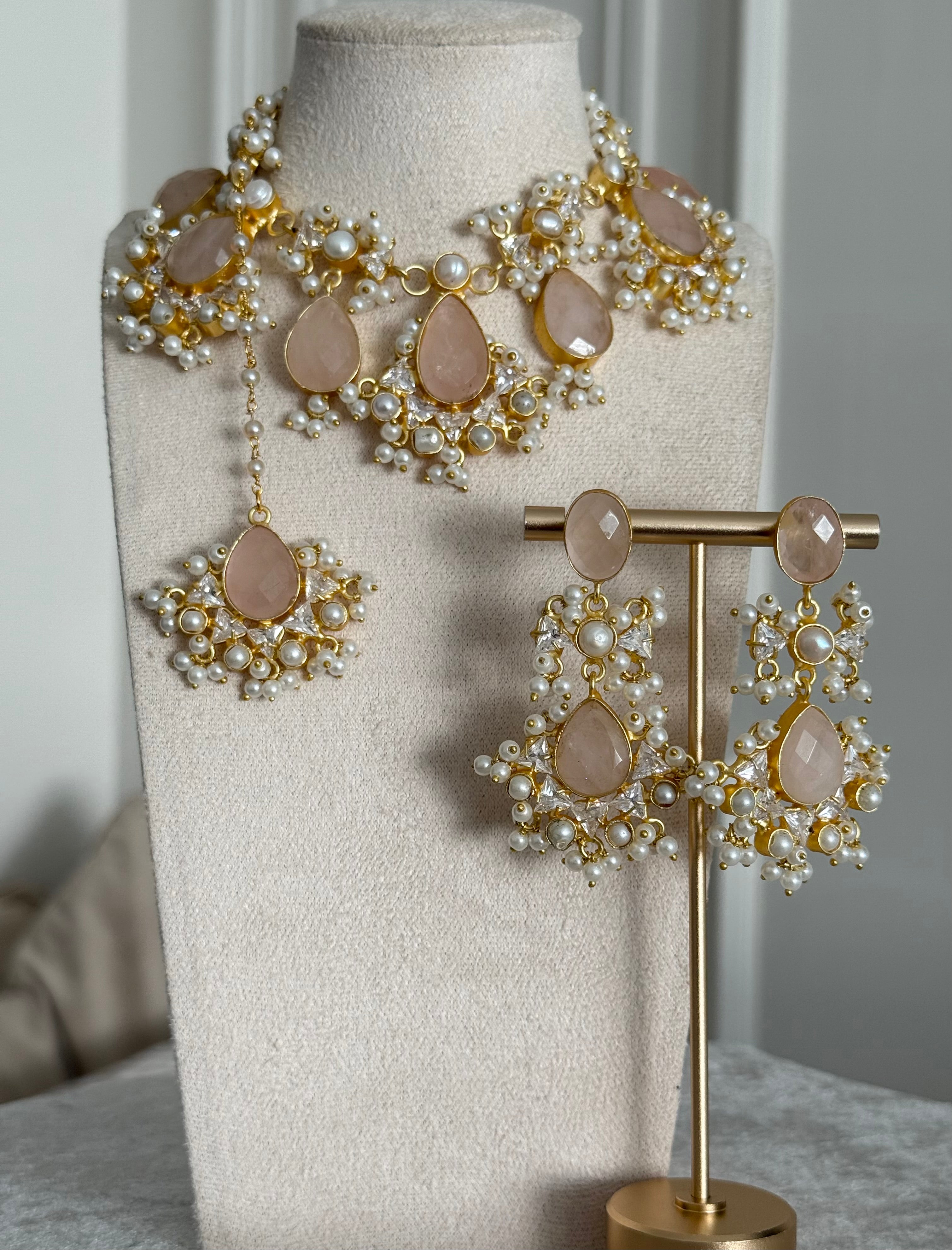 Habibty rose quartz necklace set