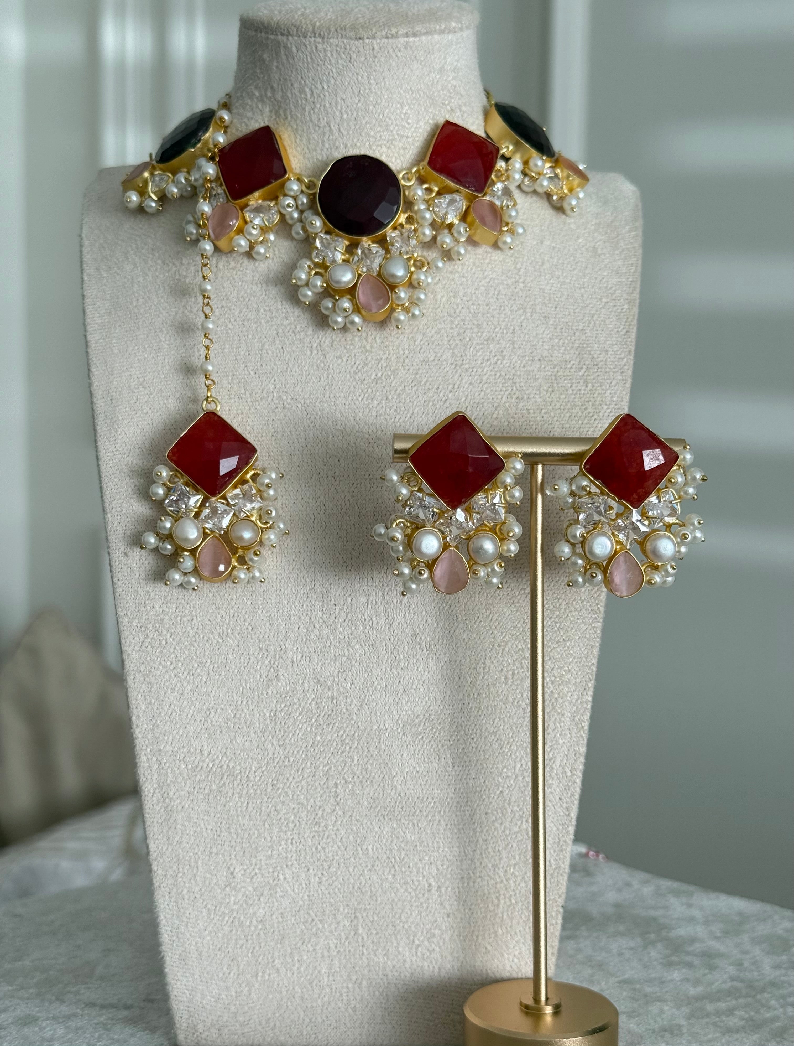 Wafa red necklace set