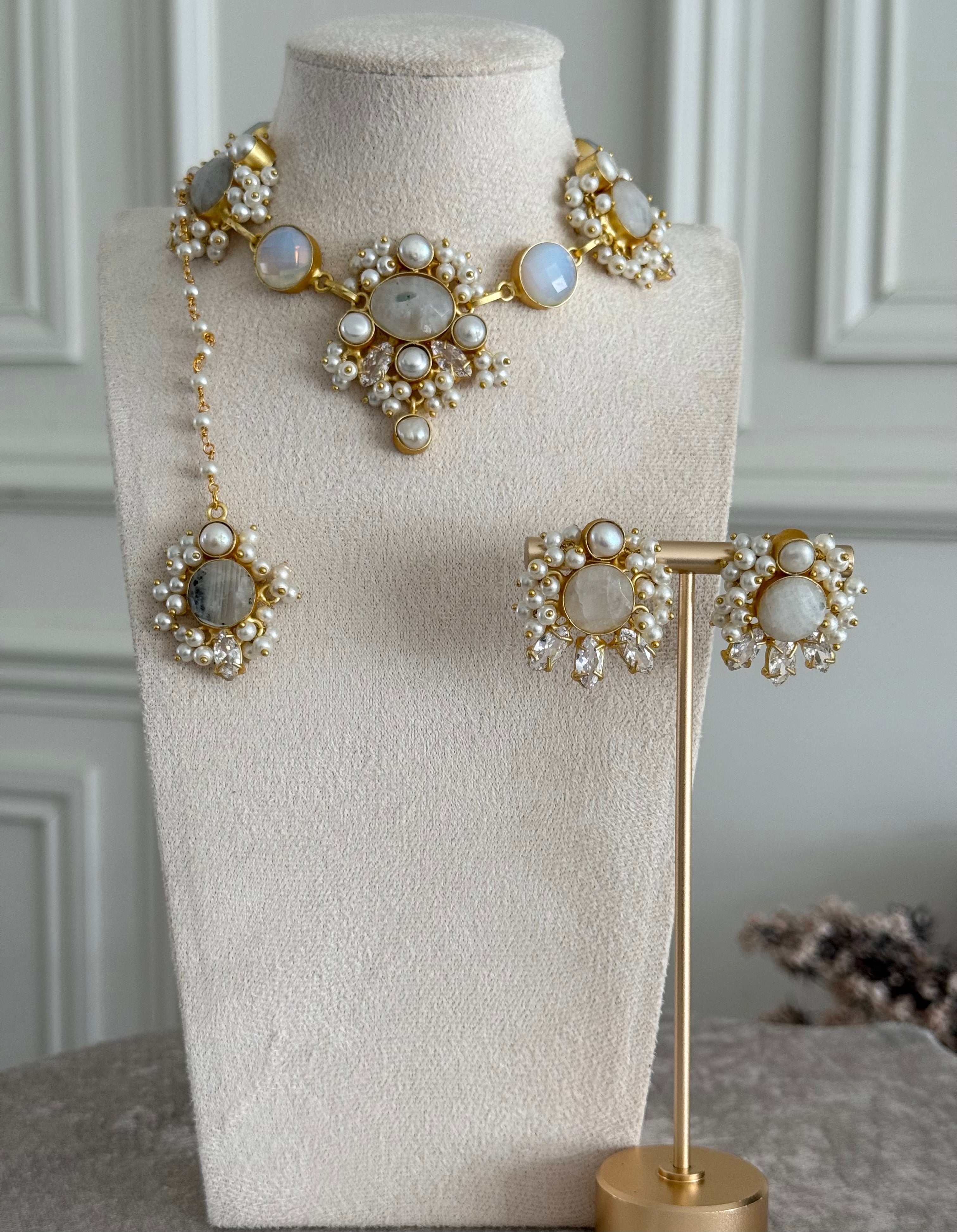 Ayzel grey necklace set