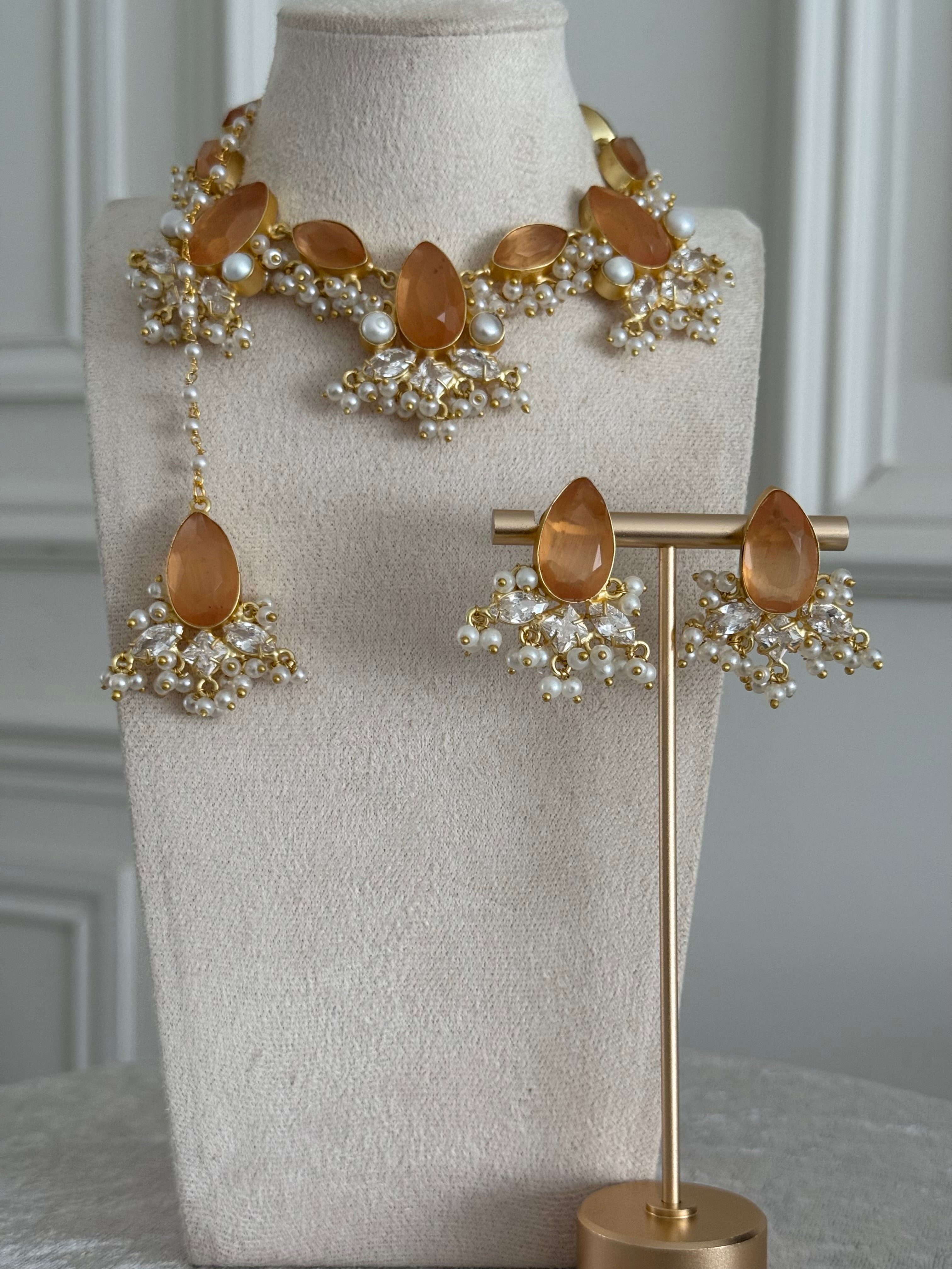 Dima orange necklace set