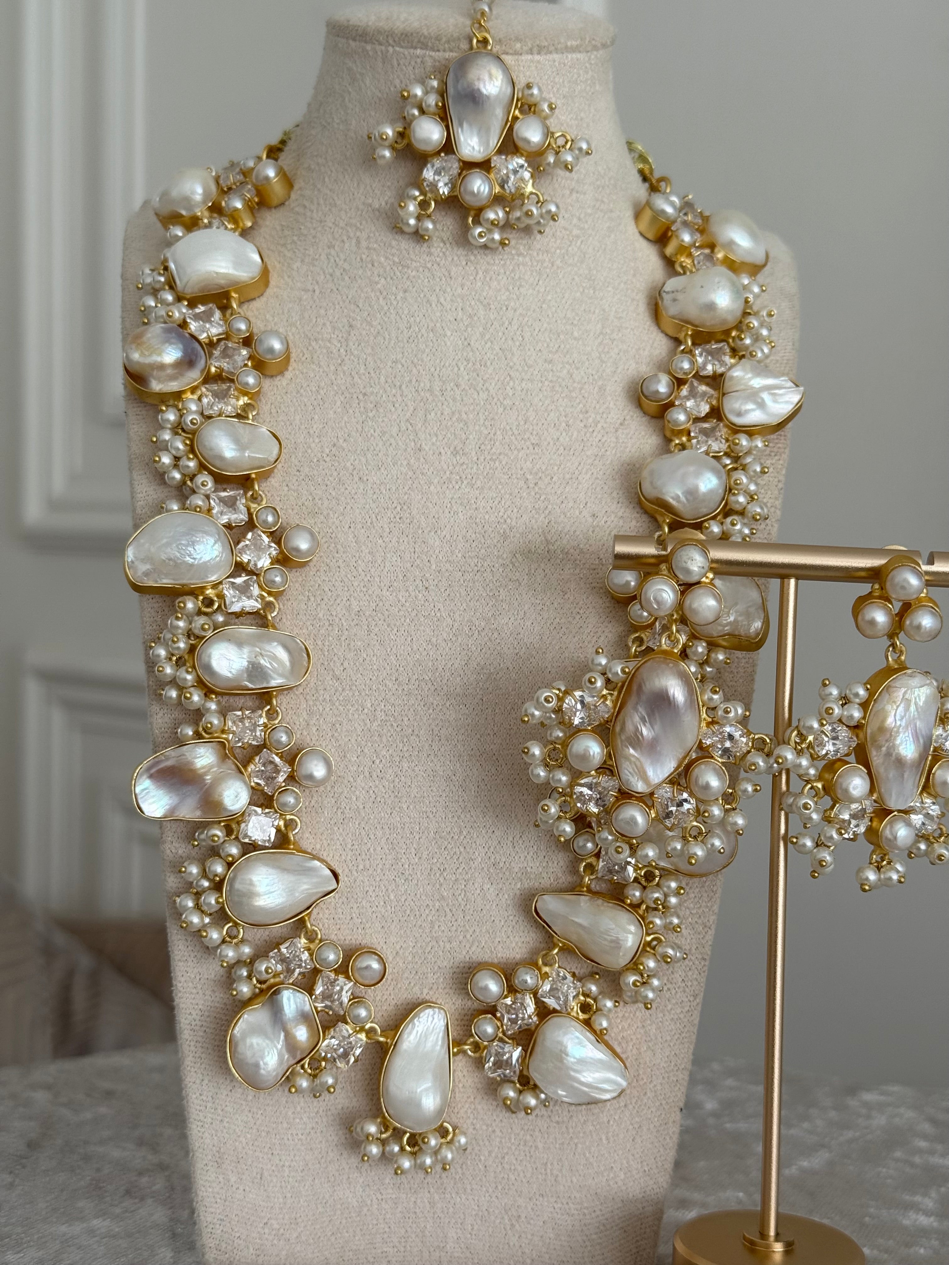 Freya pearl mala set
