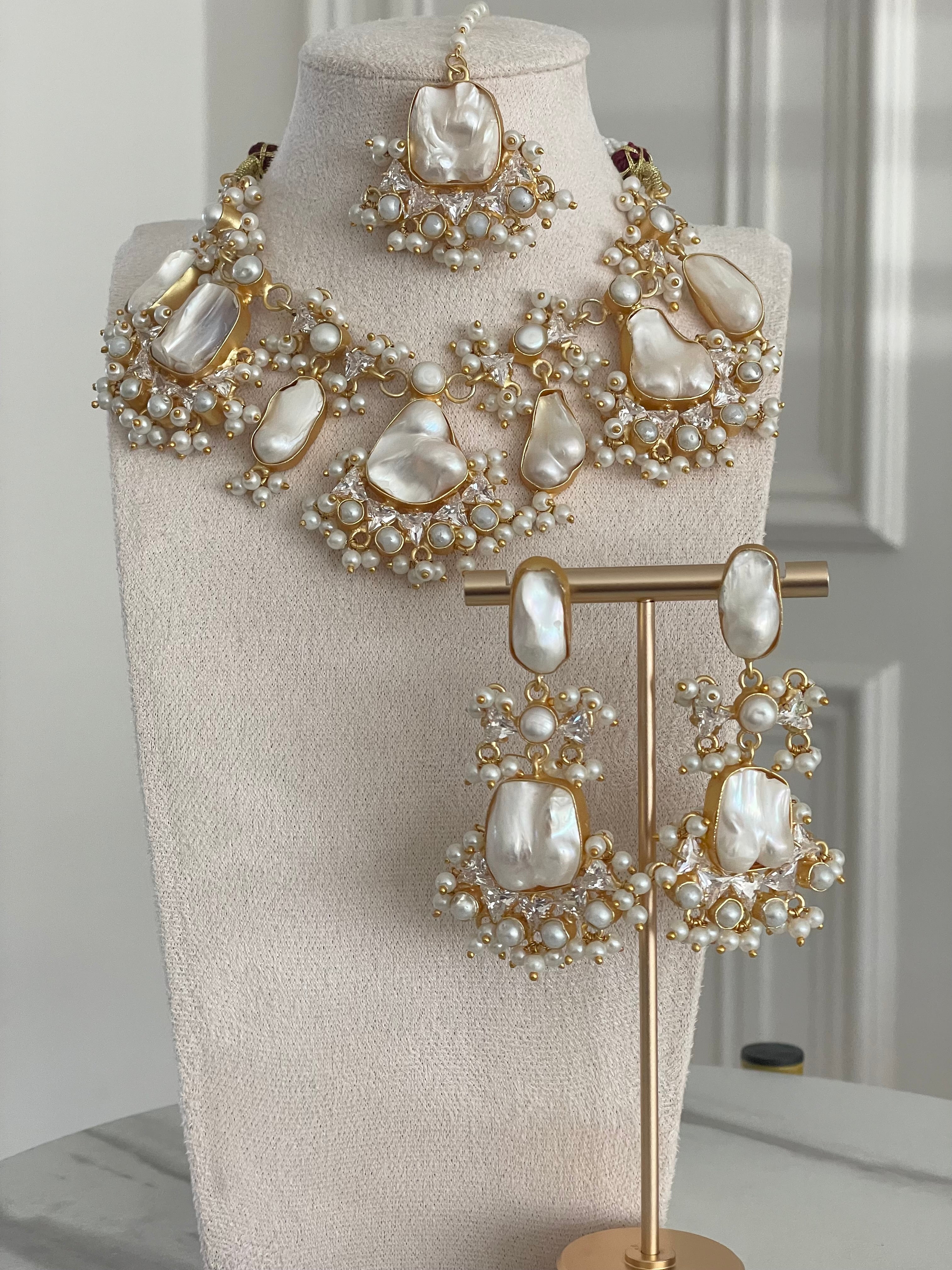 Habibi Pearl Necklace Set