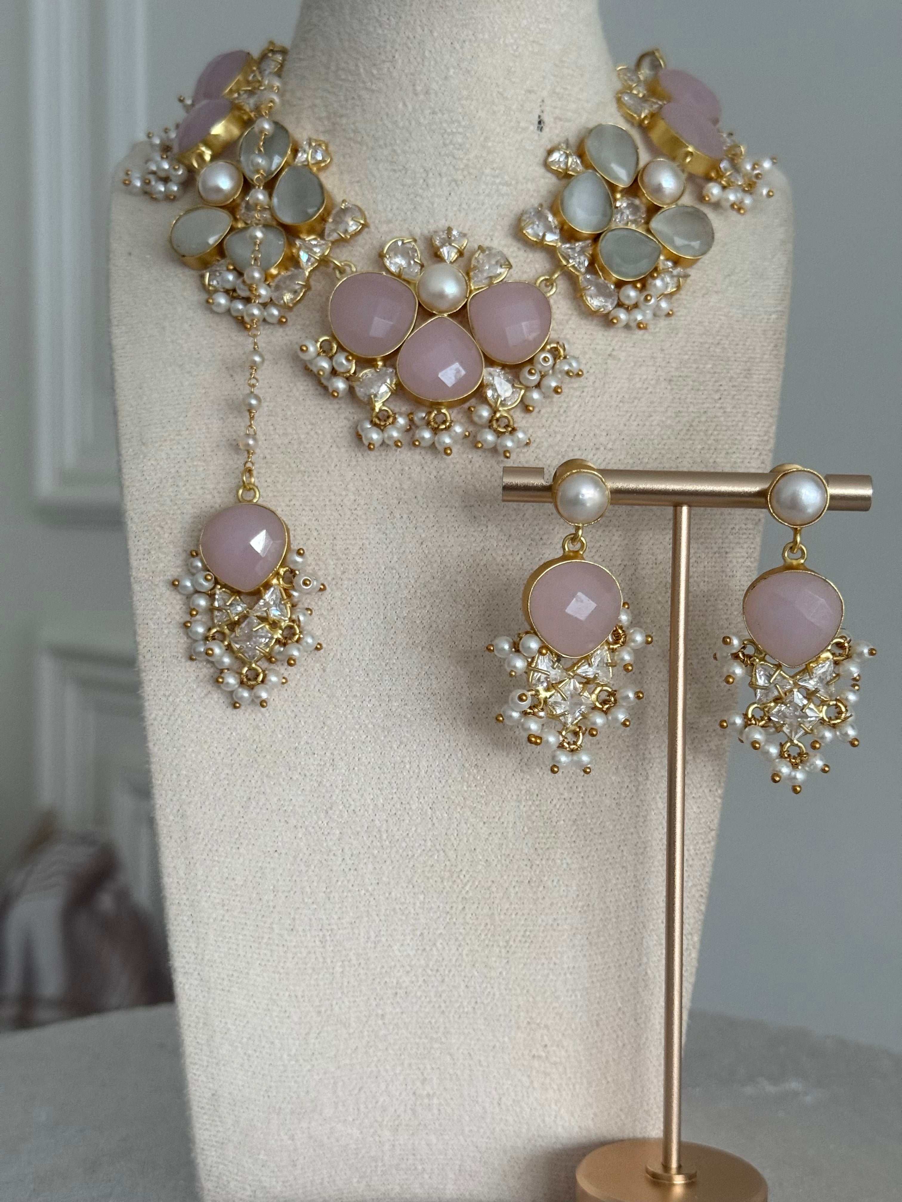 Hana pink & grey necklace set