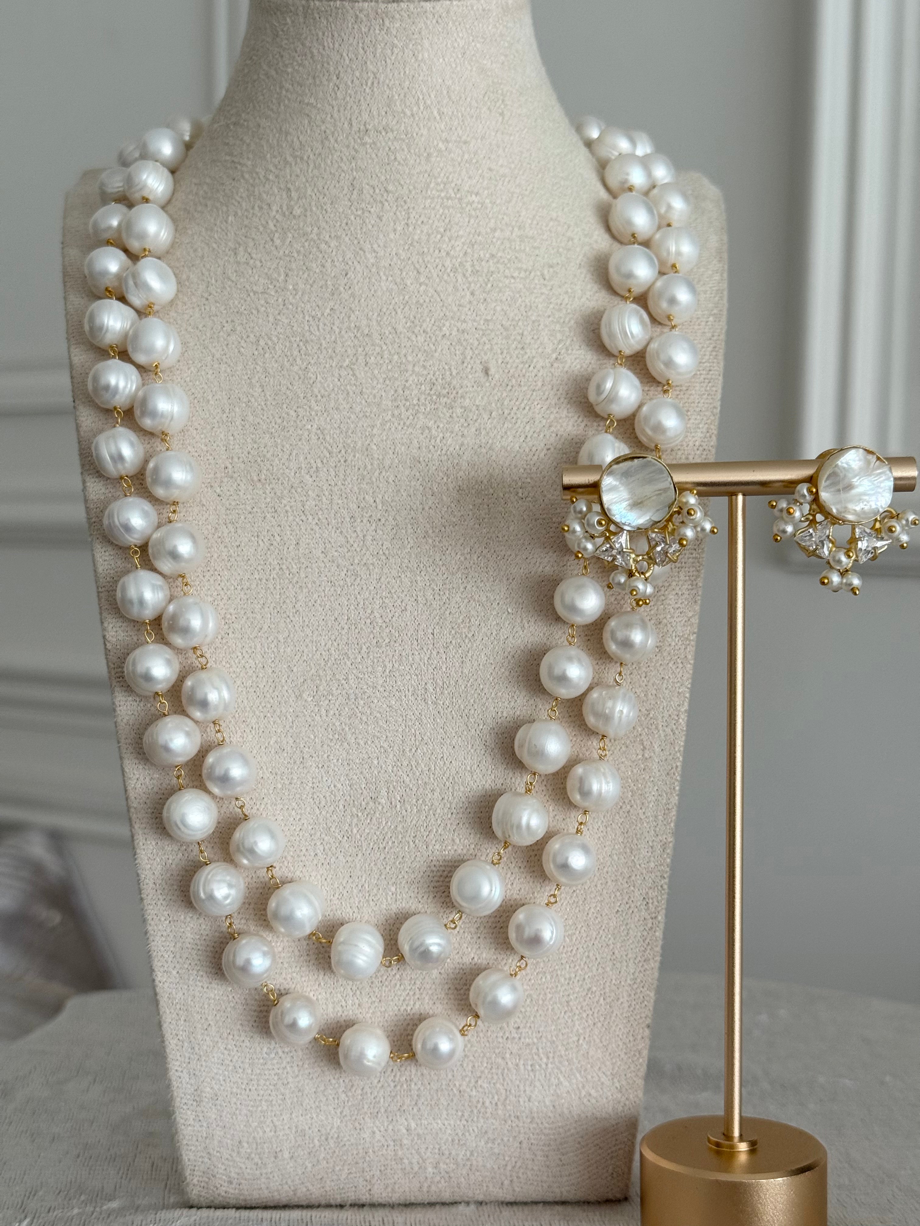 Hoor Pearl Mala Set