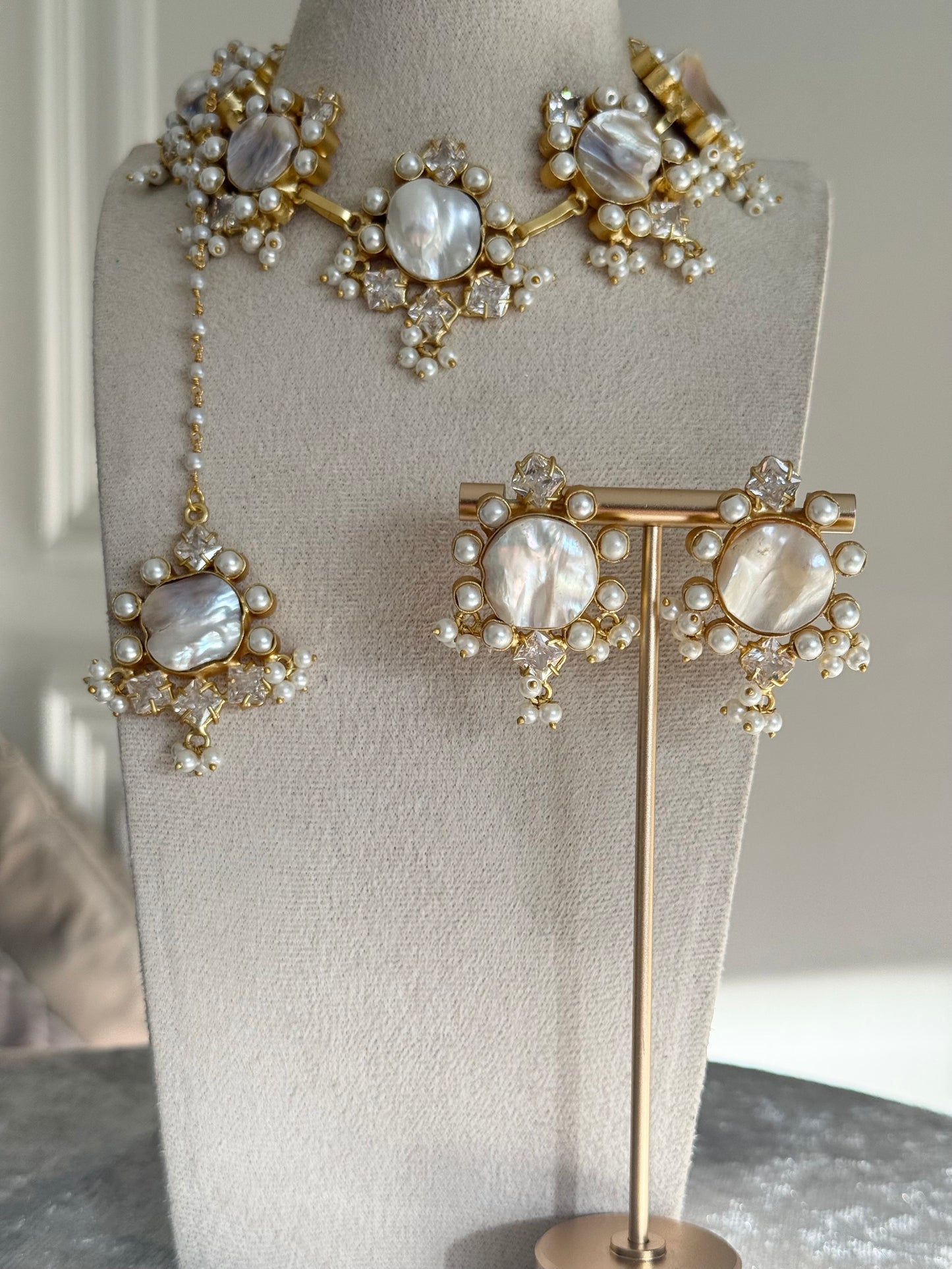 Aziza Pearl Necklace Set