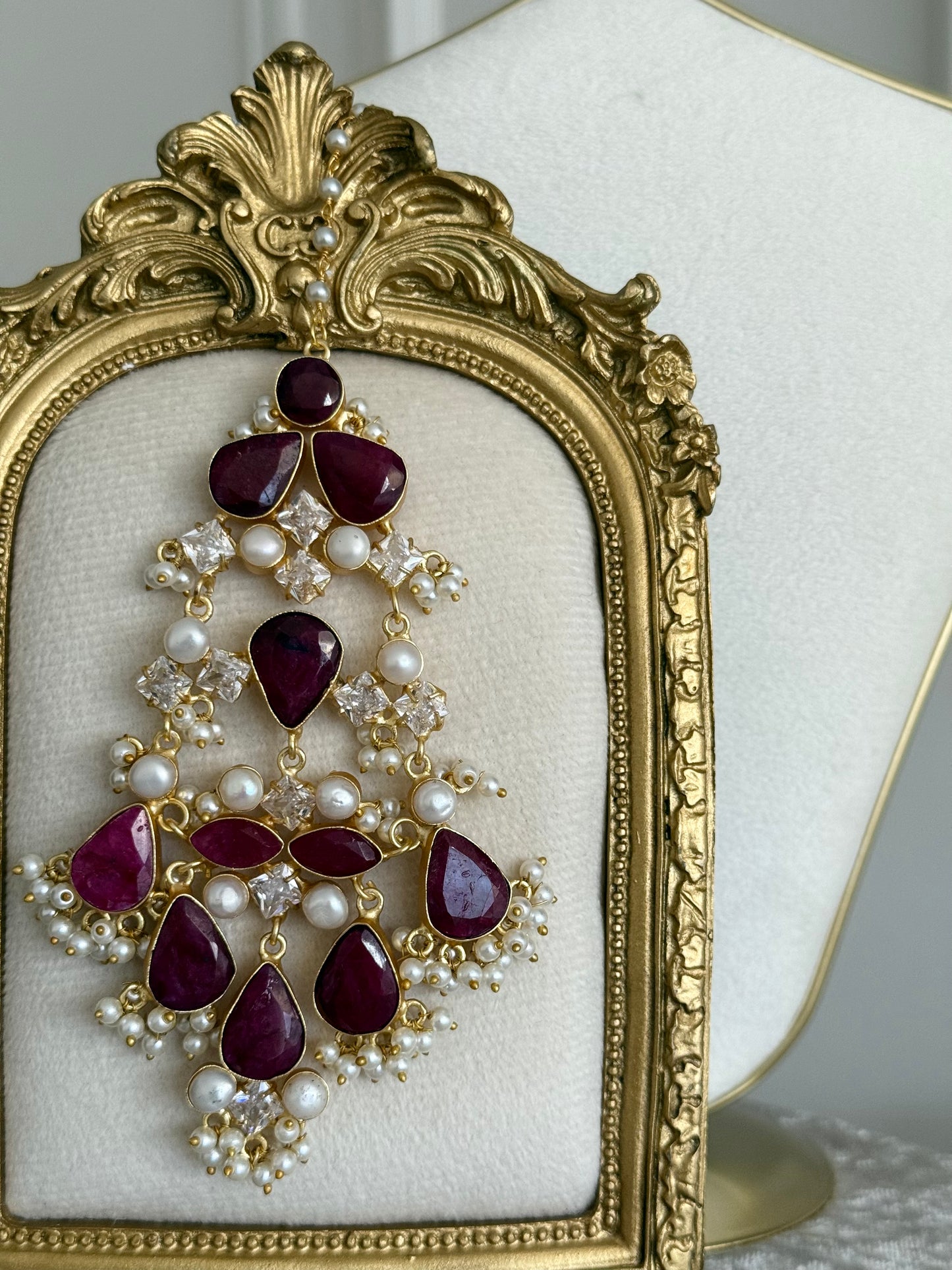 Alara Maroon Jhumar