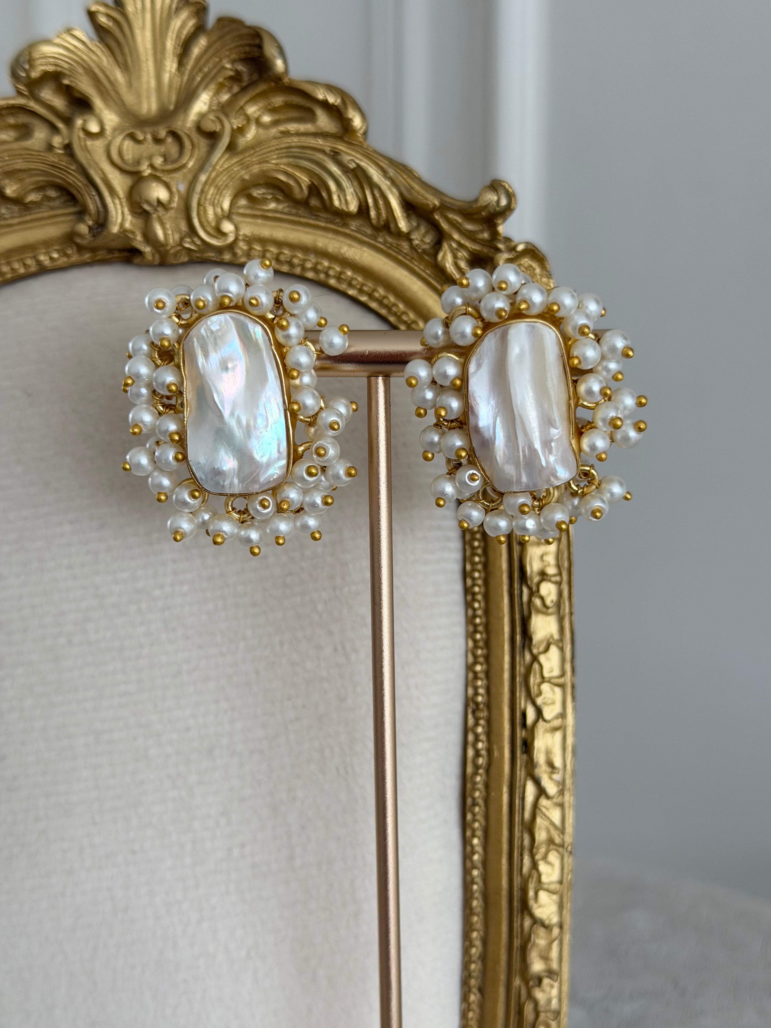 Sevda Pearl Studs