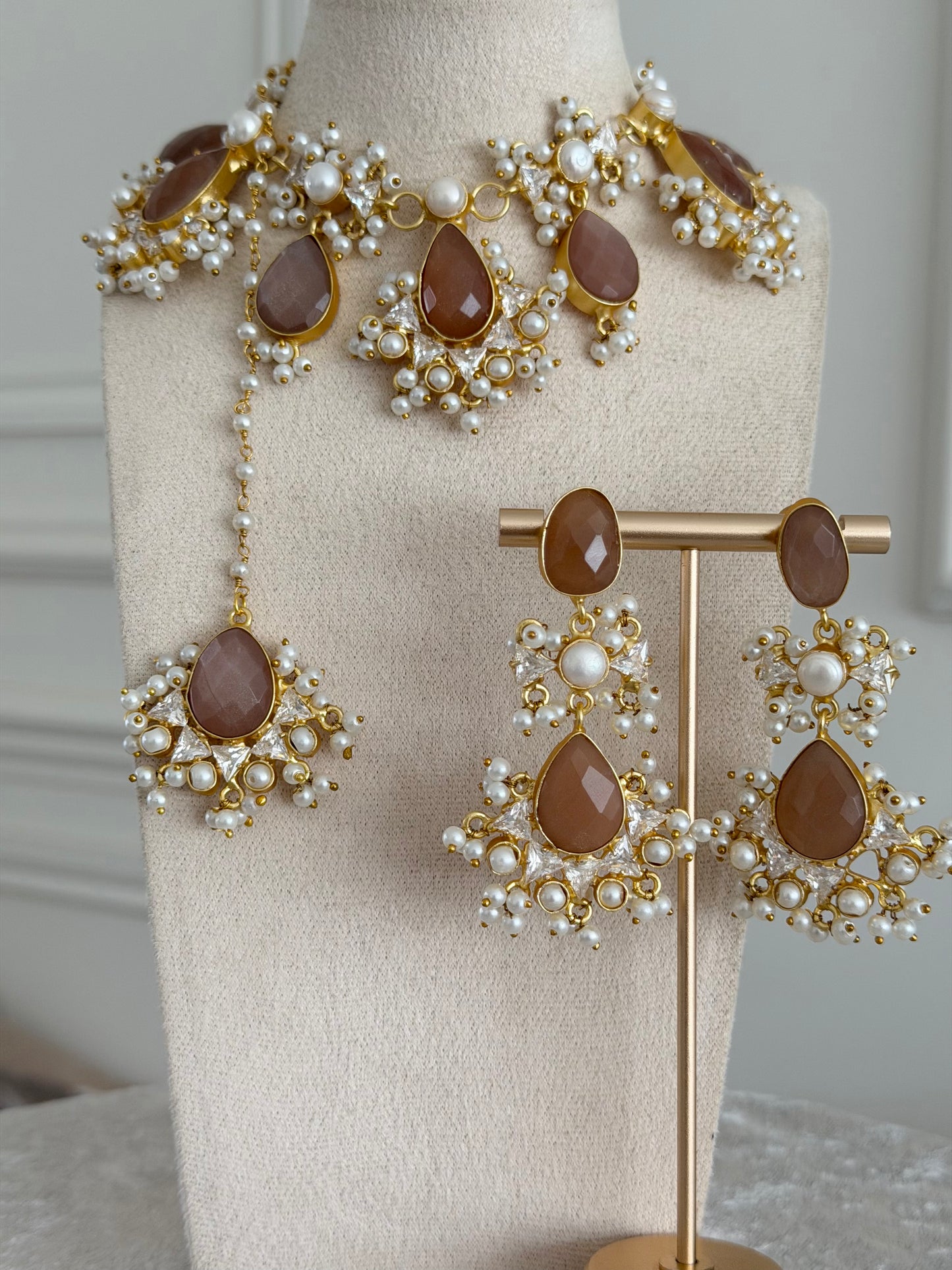 Habibty Brown Necklace Set