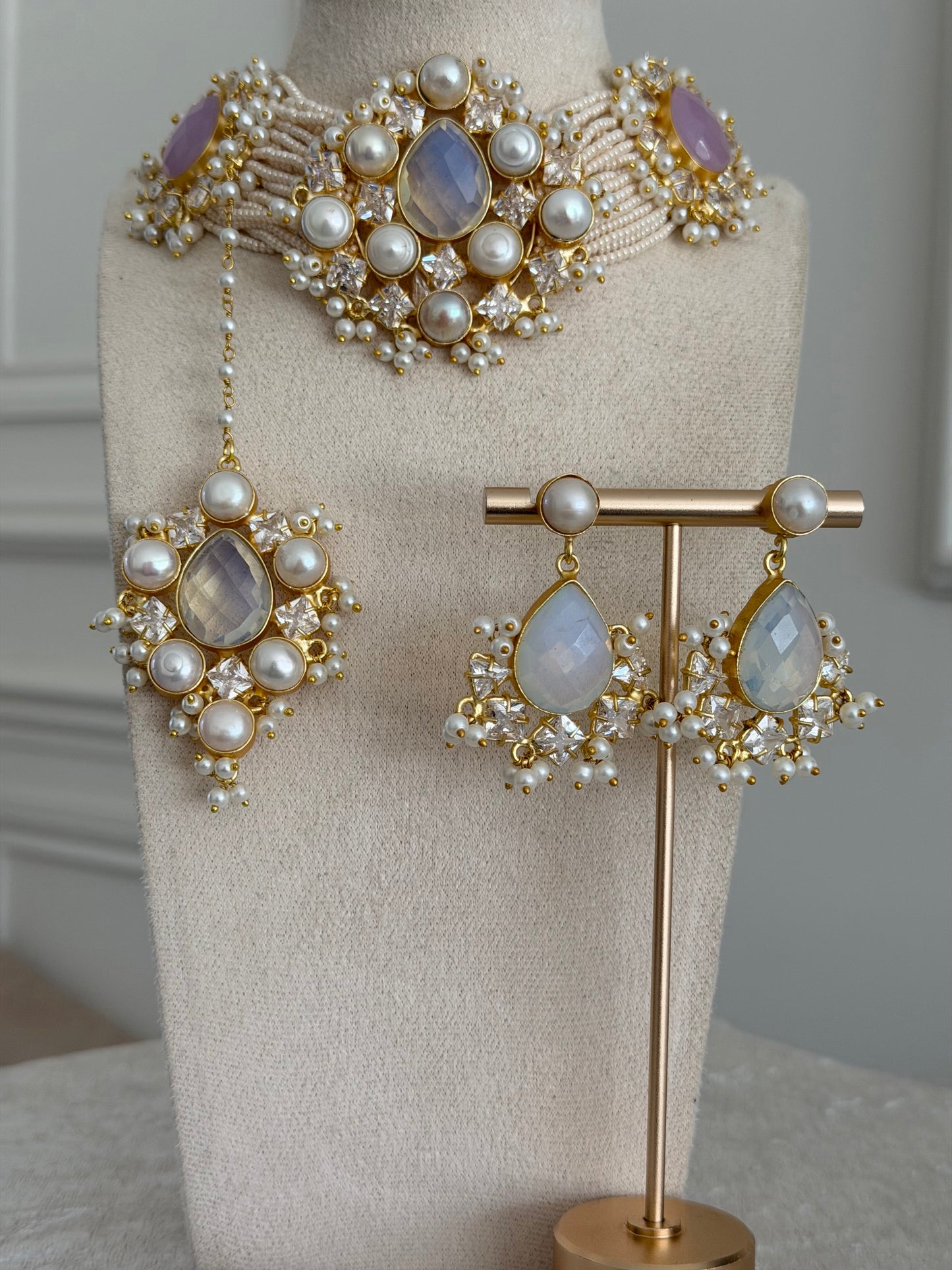 Lilly Lilac Necklace Set