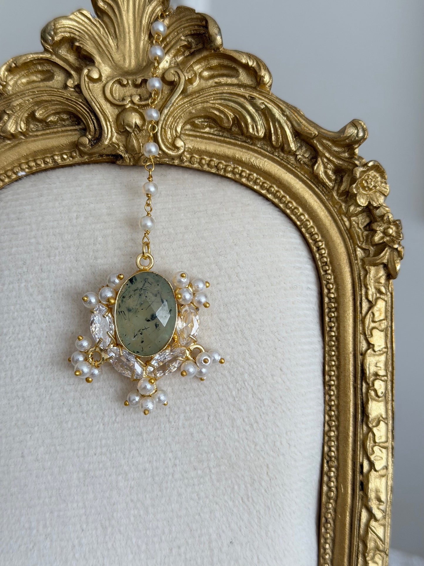 Veera Prehnite Tikka Set