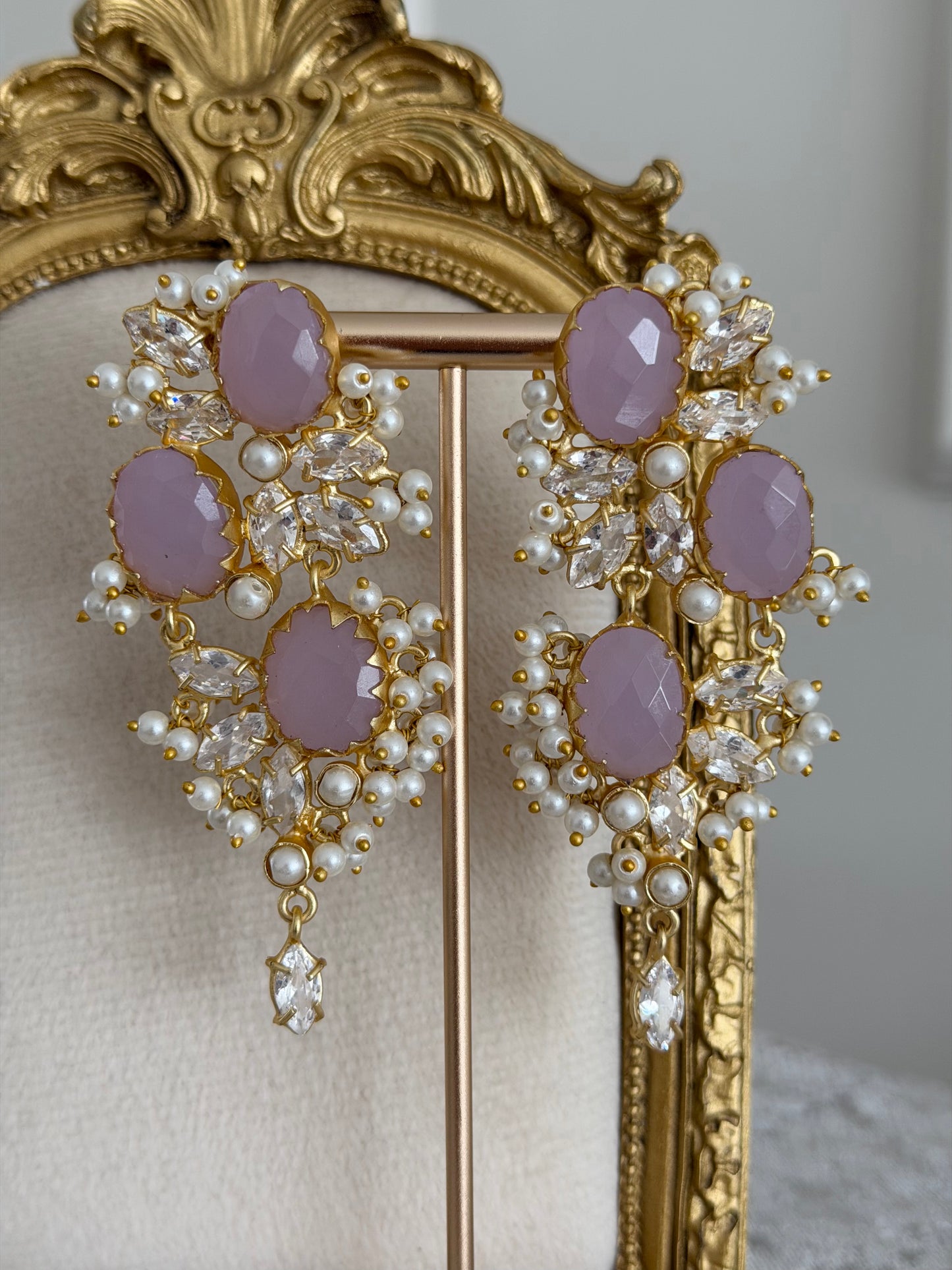 Esra Lilac Earrings
