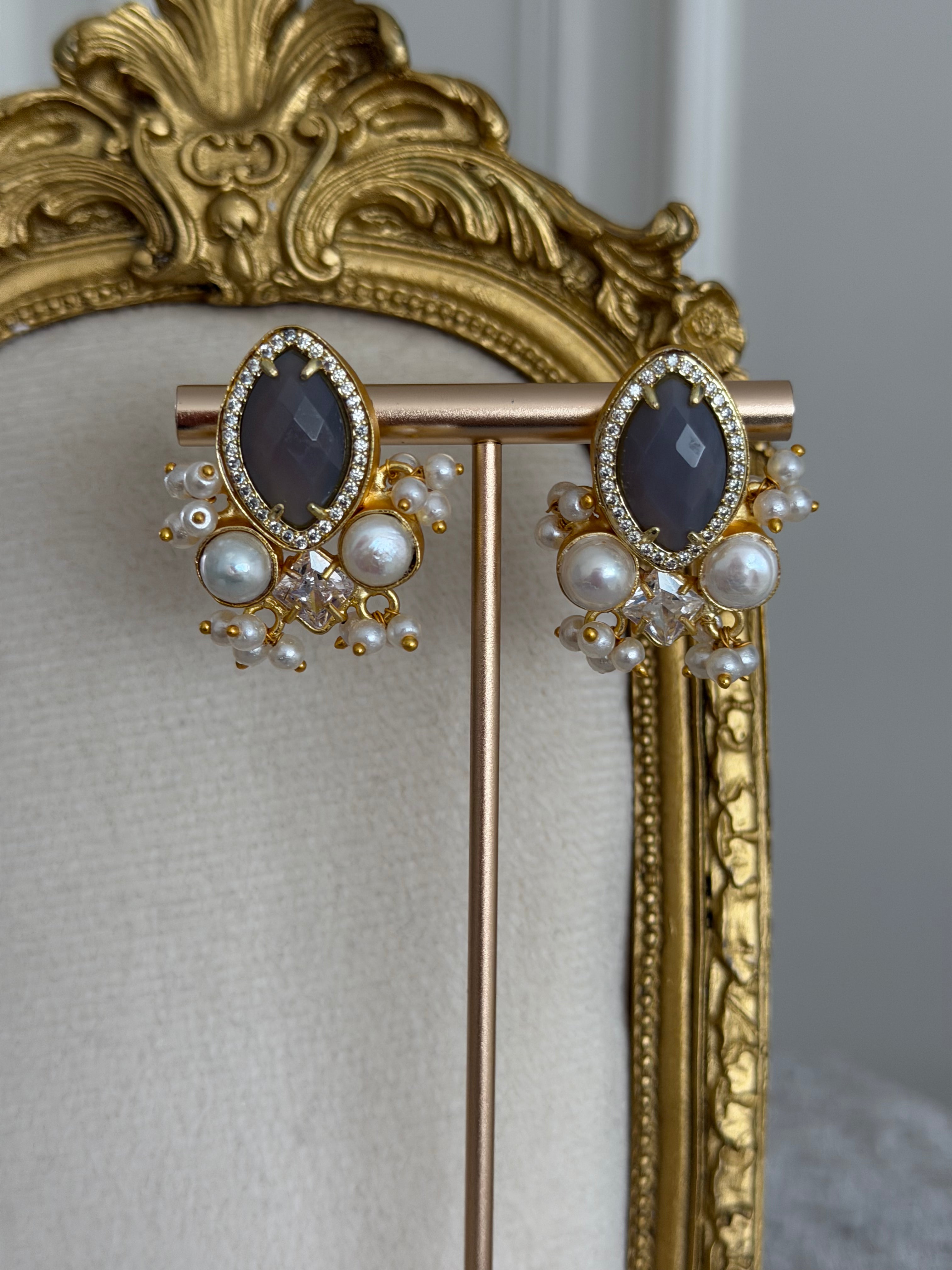 Mila Grey Earrings
