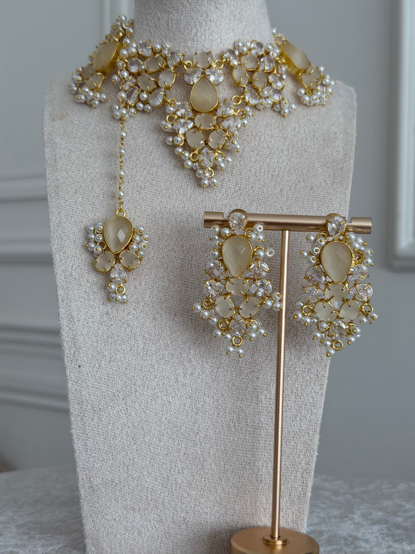 Kinza Grey Necklace Set