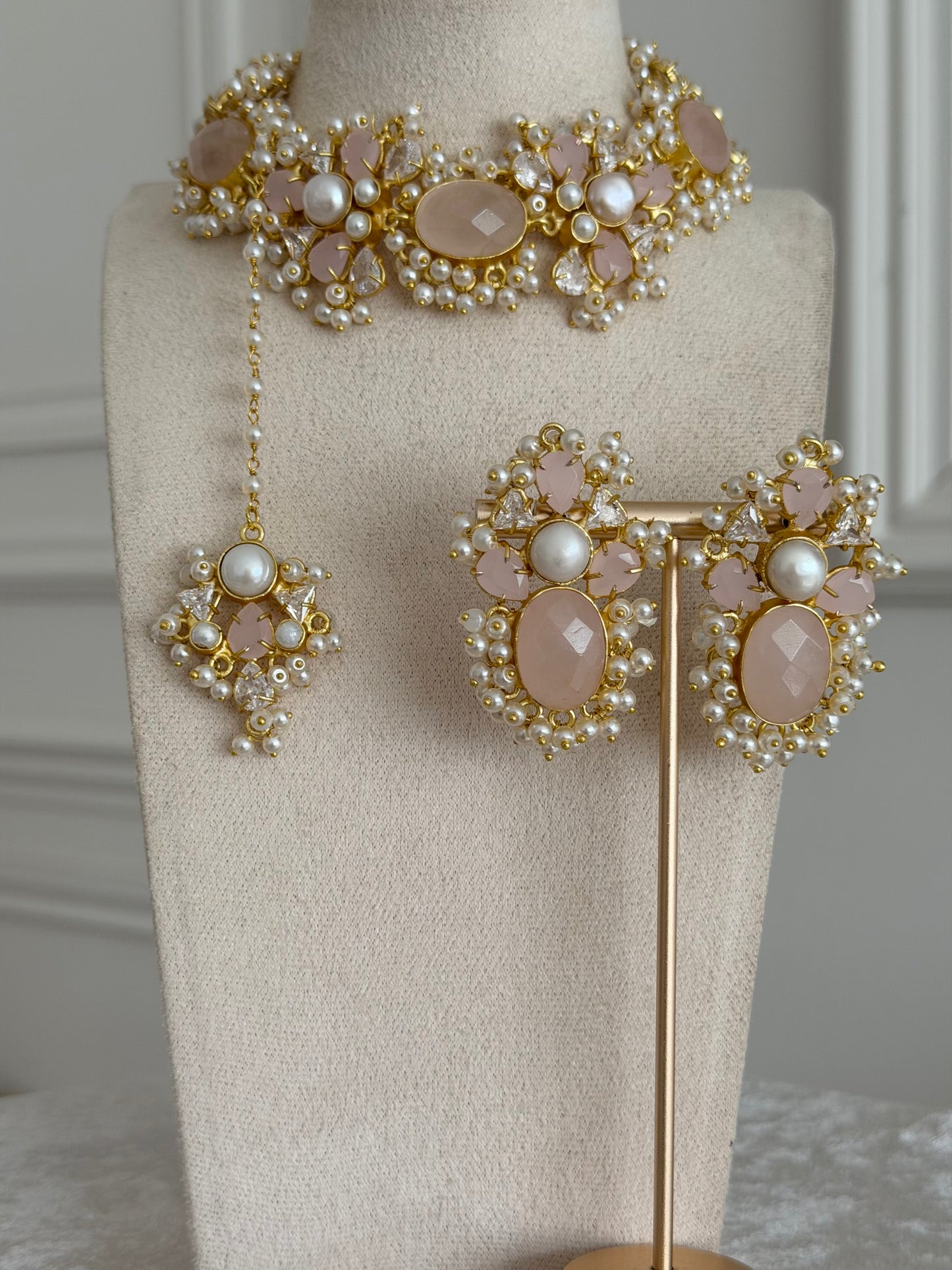 Amaya Rose Quartz & Pink Necklace Set