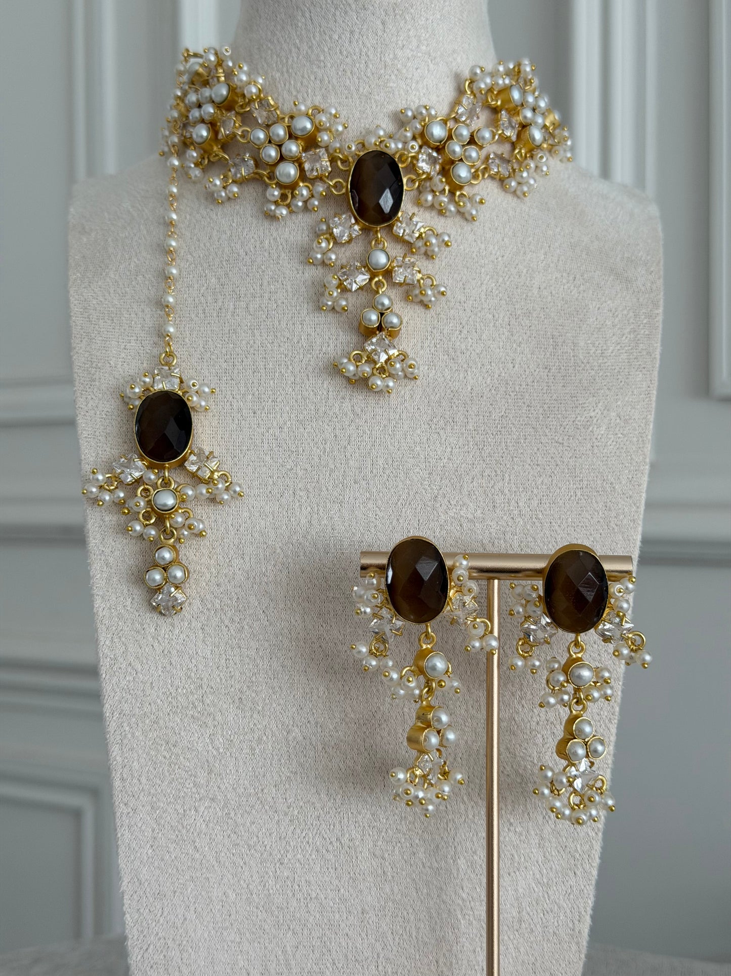 Amara Brown Necklace Set