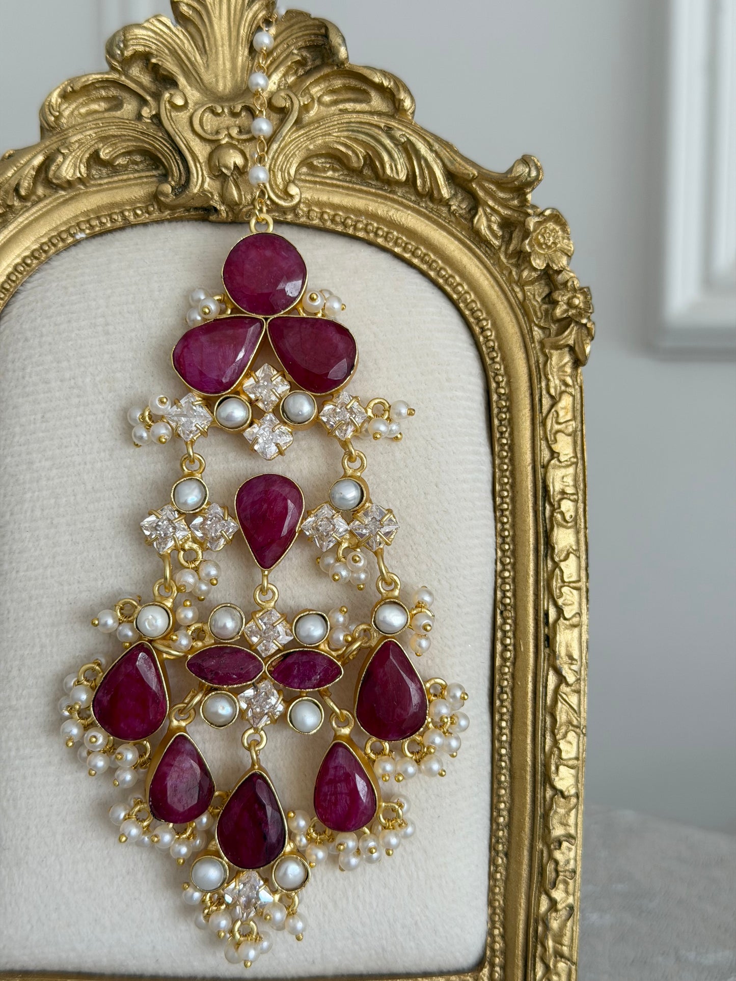 Alara Maroon Jhumar
