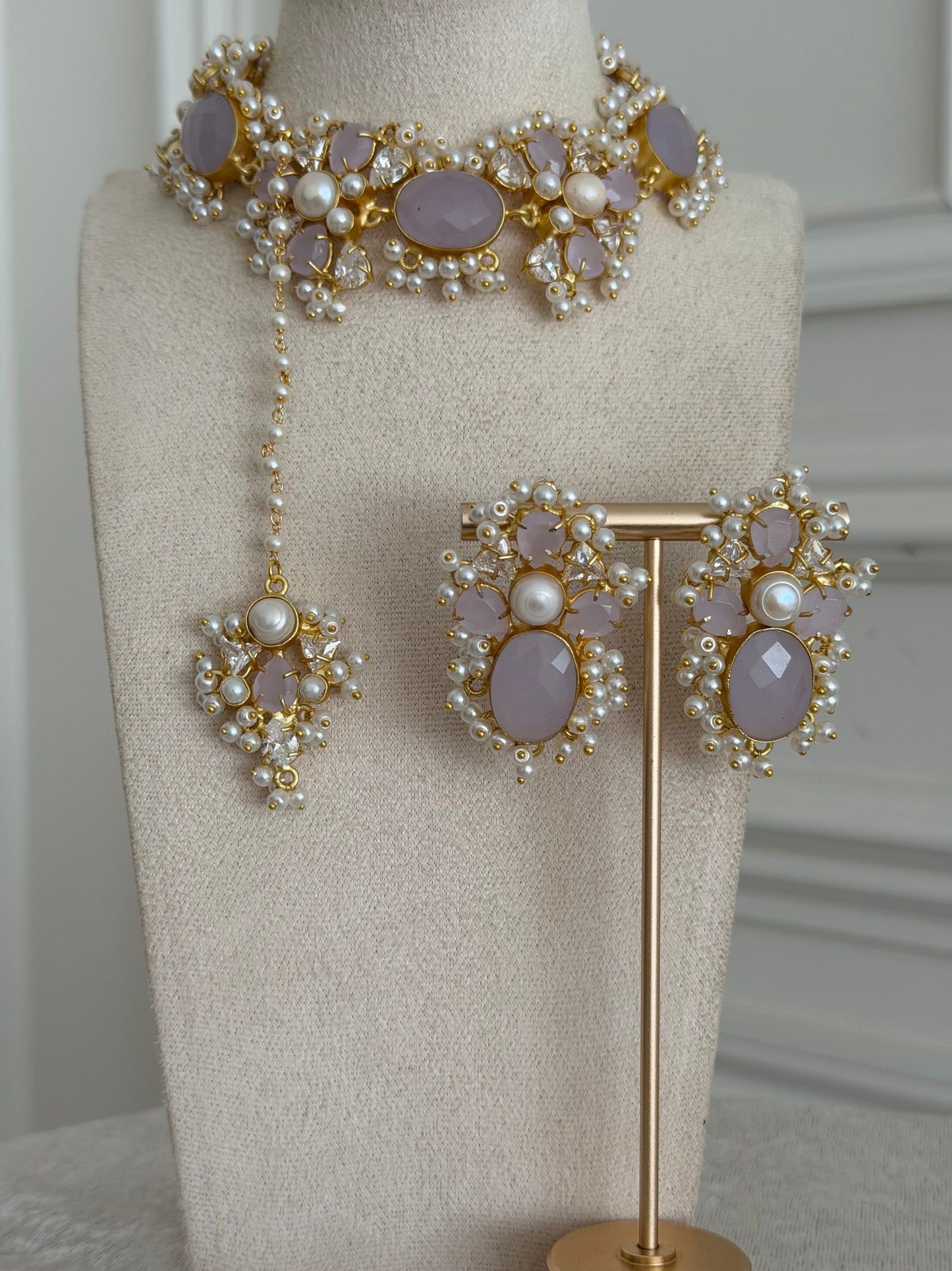 Amaya Lilac Necklace Set