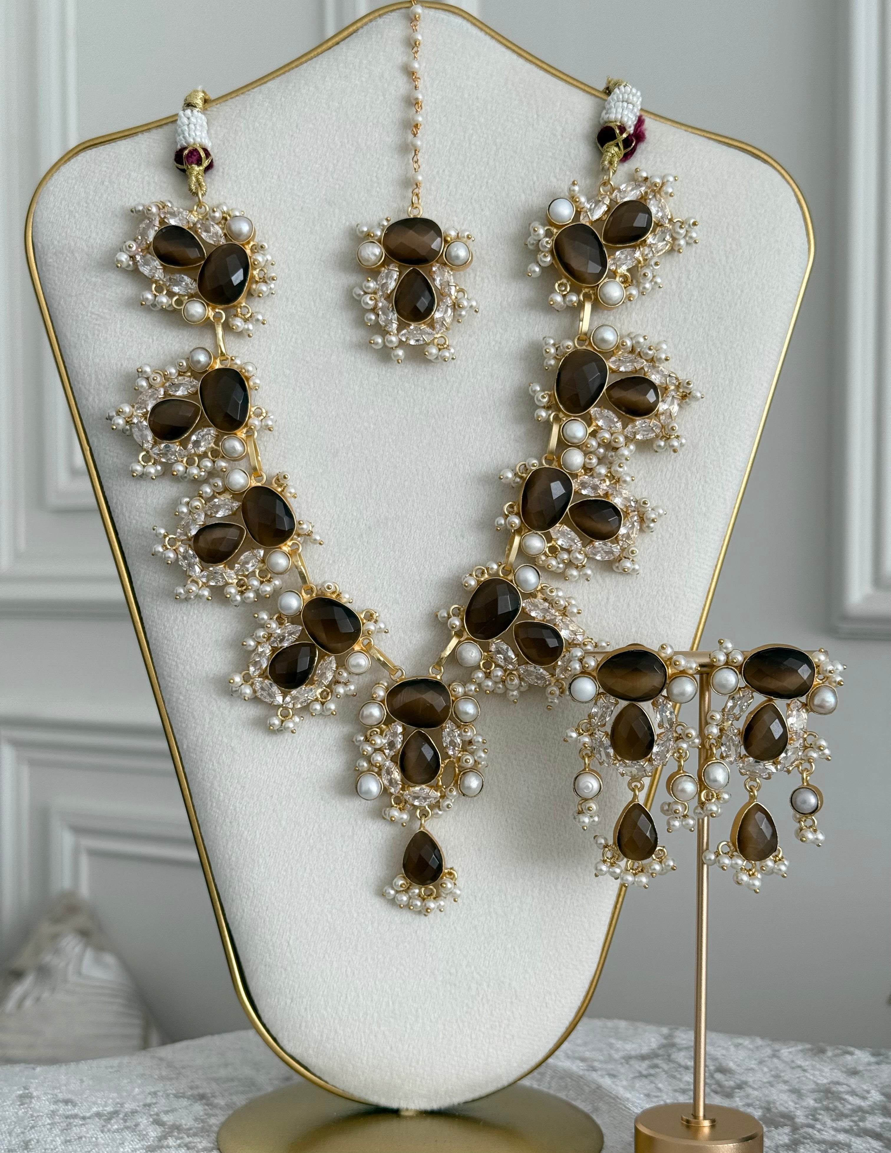 Noor brown mala set