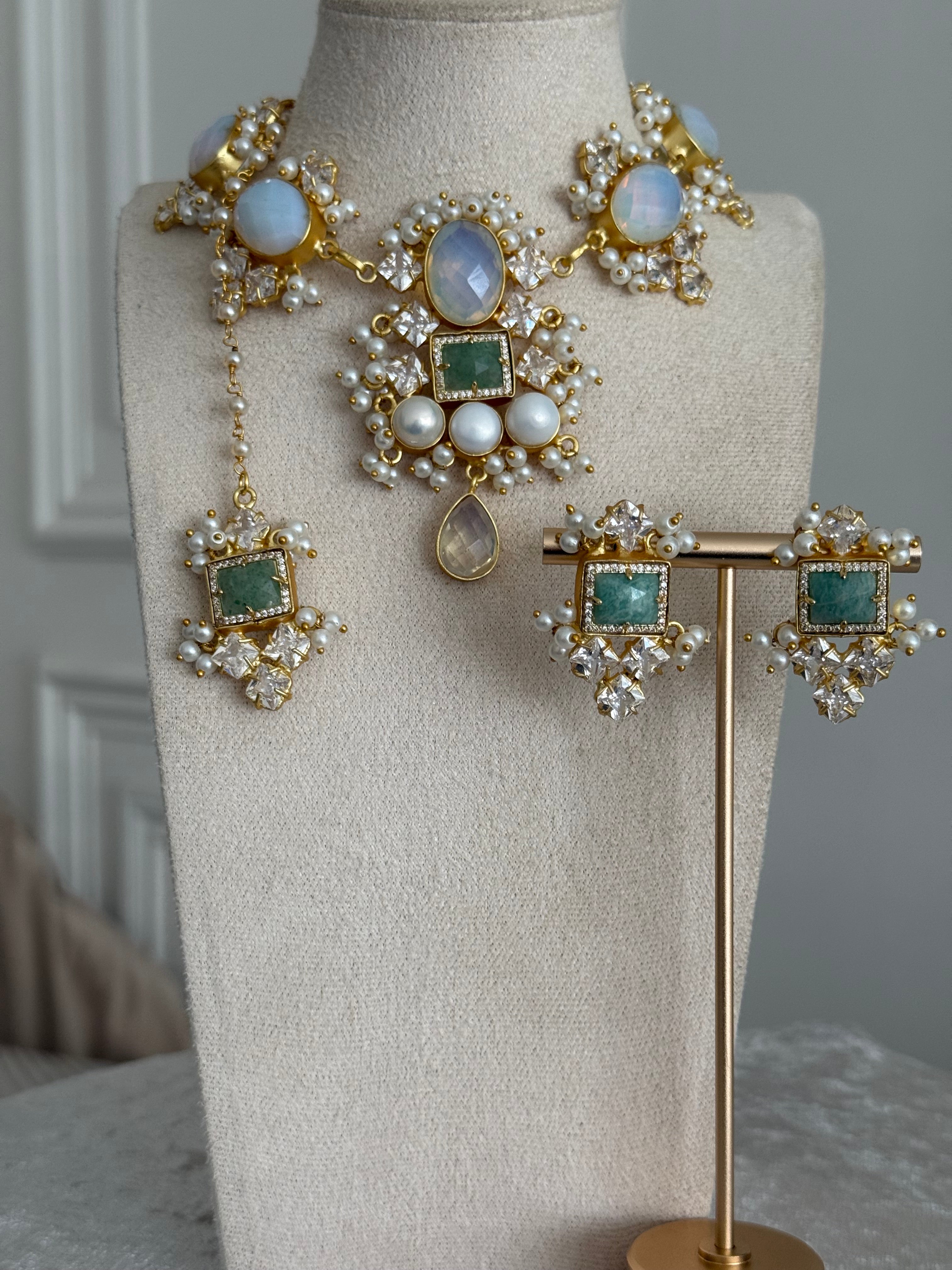 Aleena blue necklace set