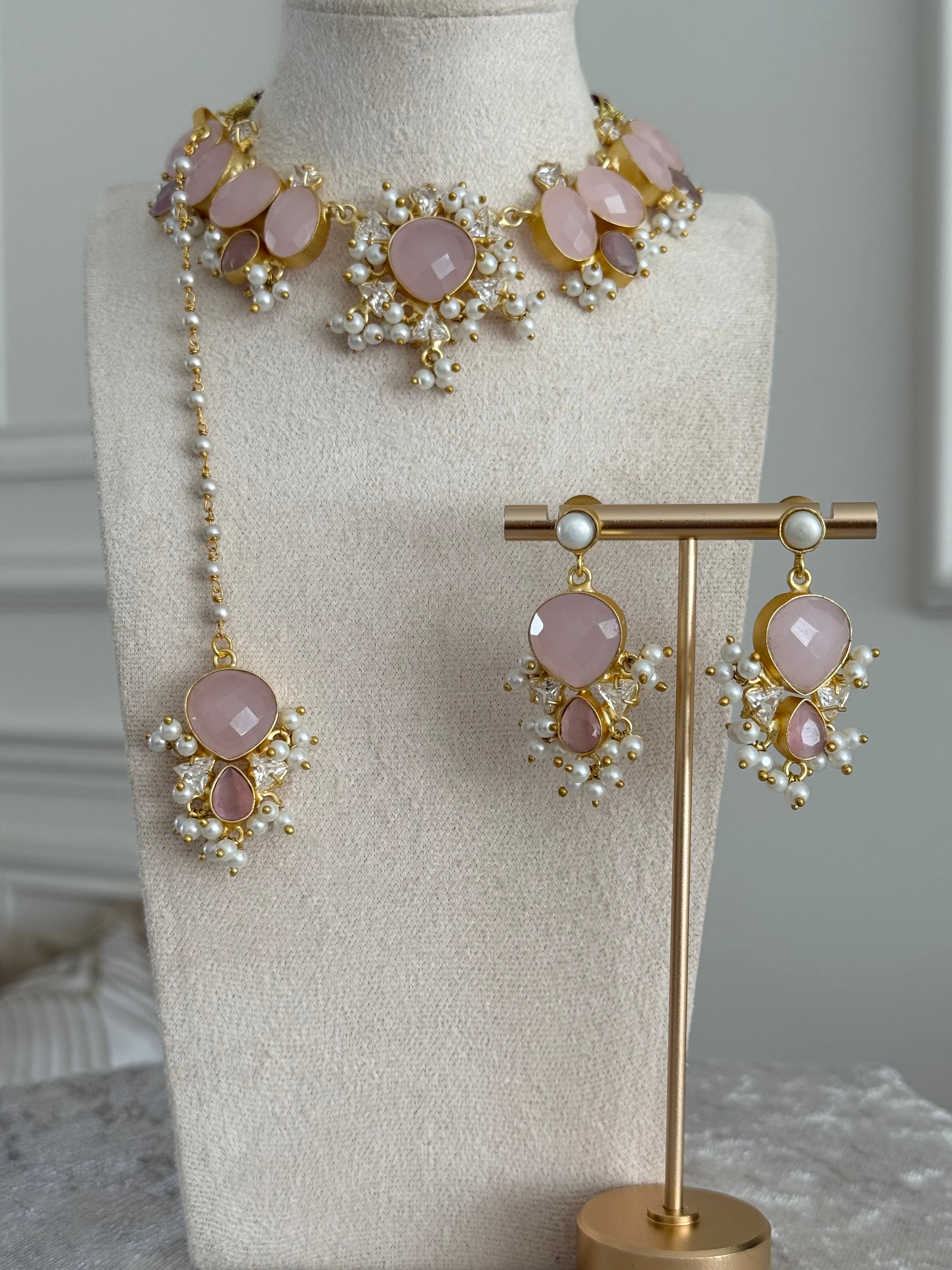 Selin pink necklace set